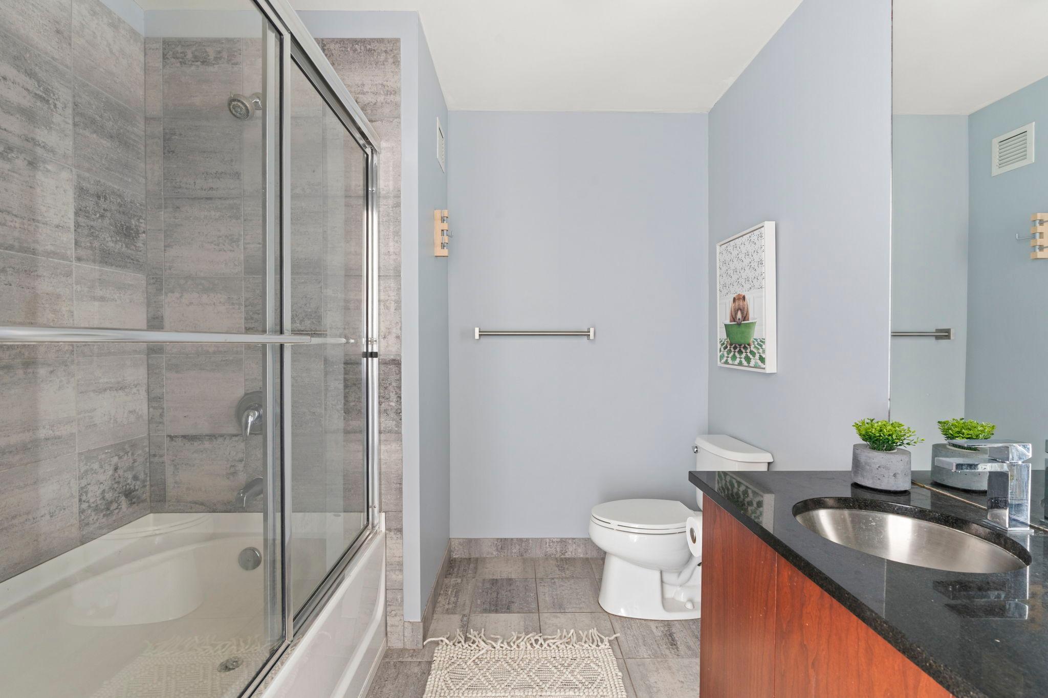 2929 Chicago Avenue Unit: 1208