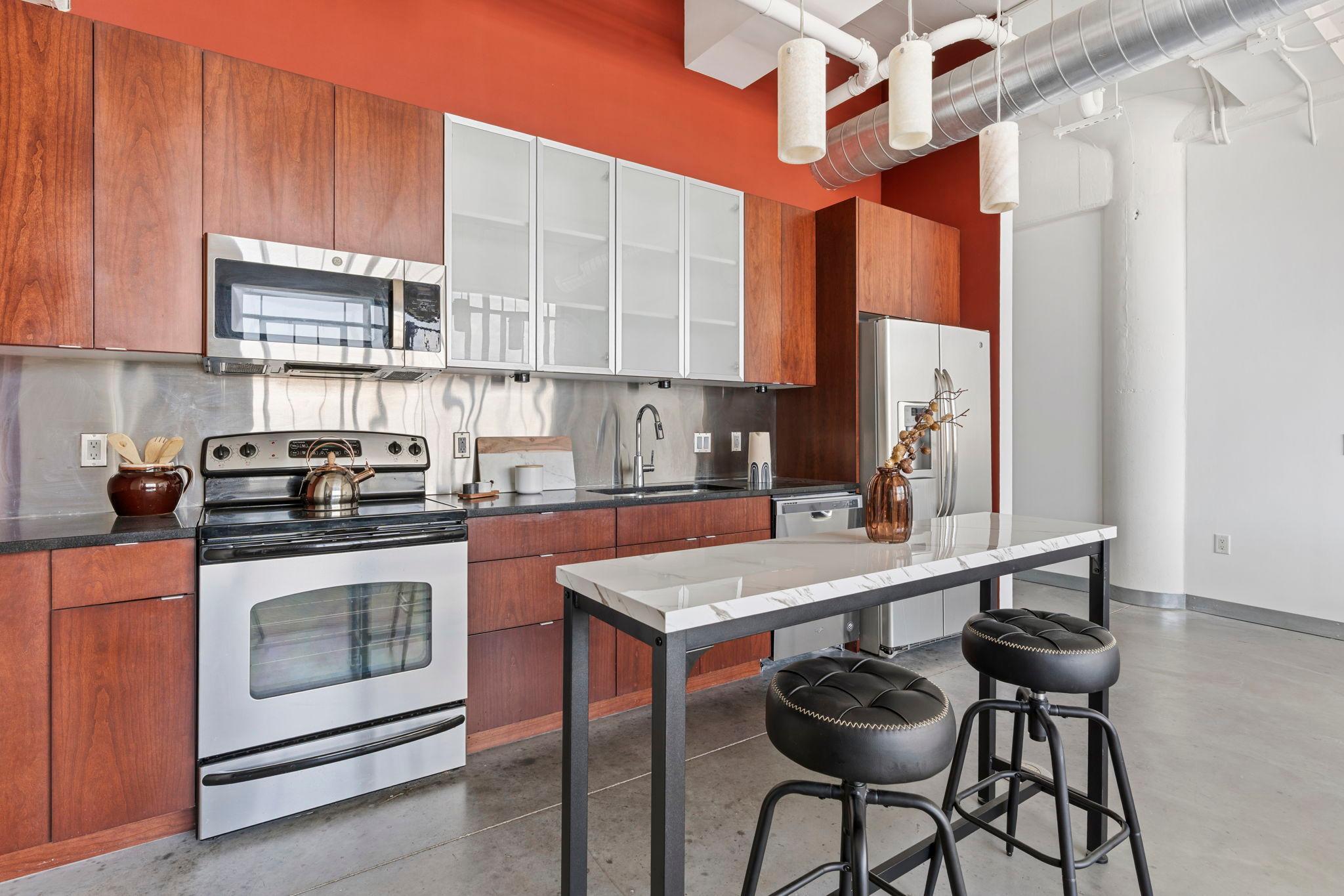 2929 Chicago Avenue Unit: 1208