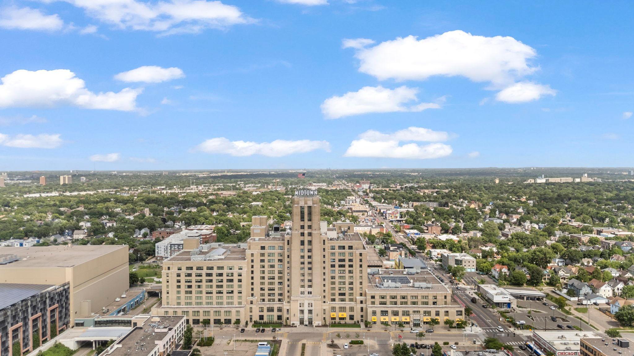 2929 Chicago Avenue Unit: 1208