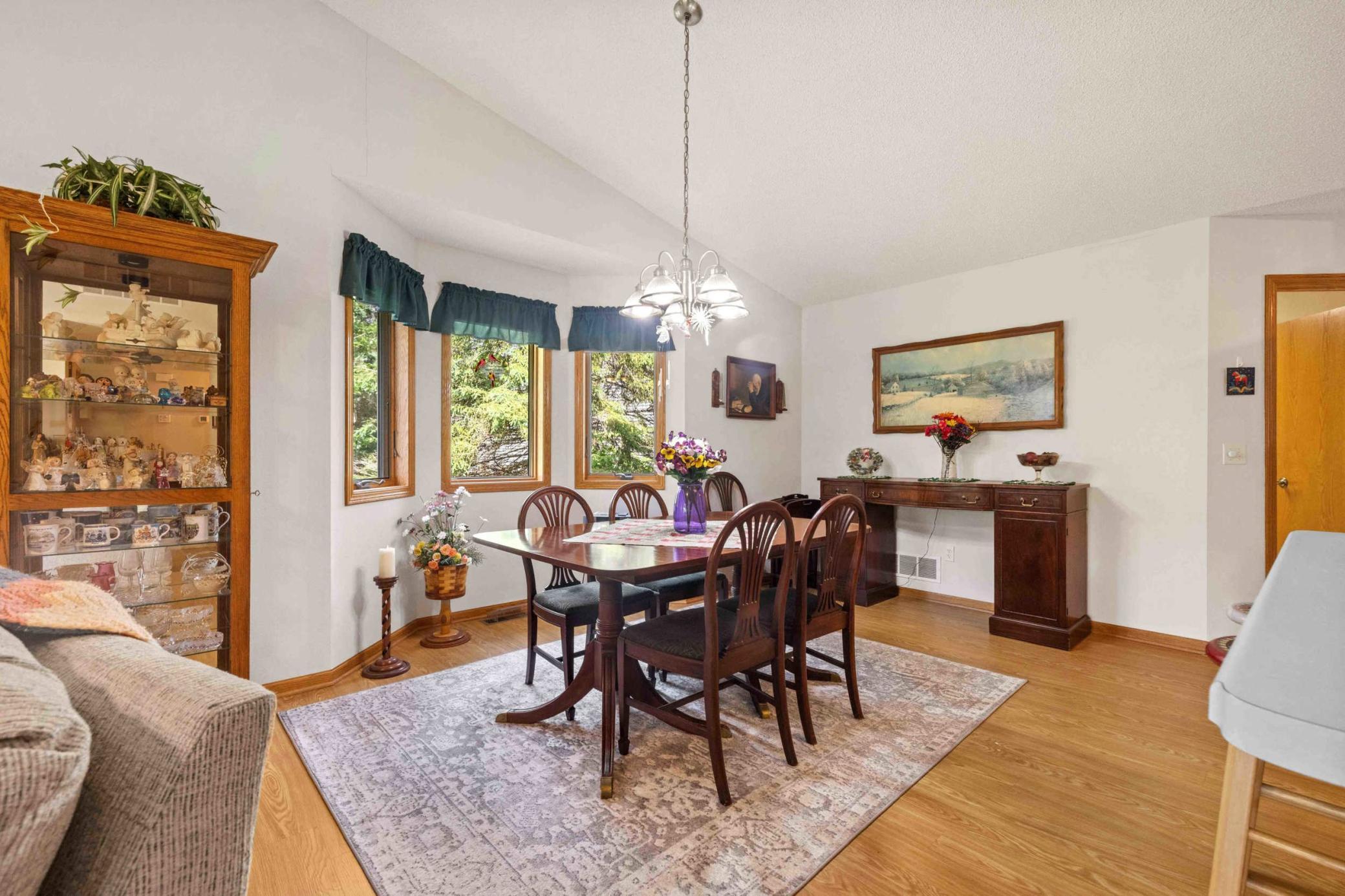 2606 Southview Court