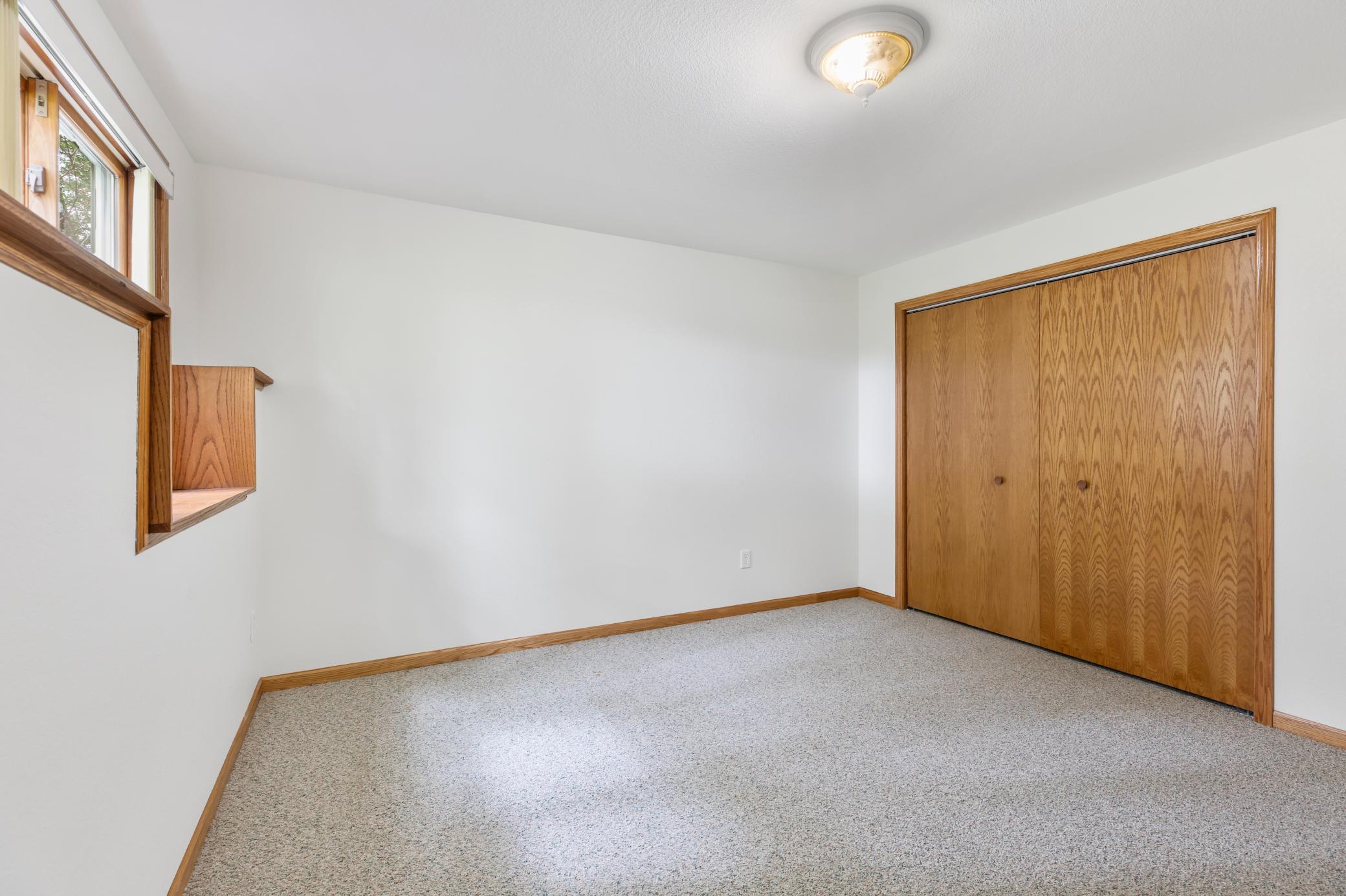 5611 Rush Lake Court