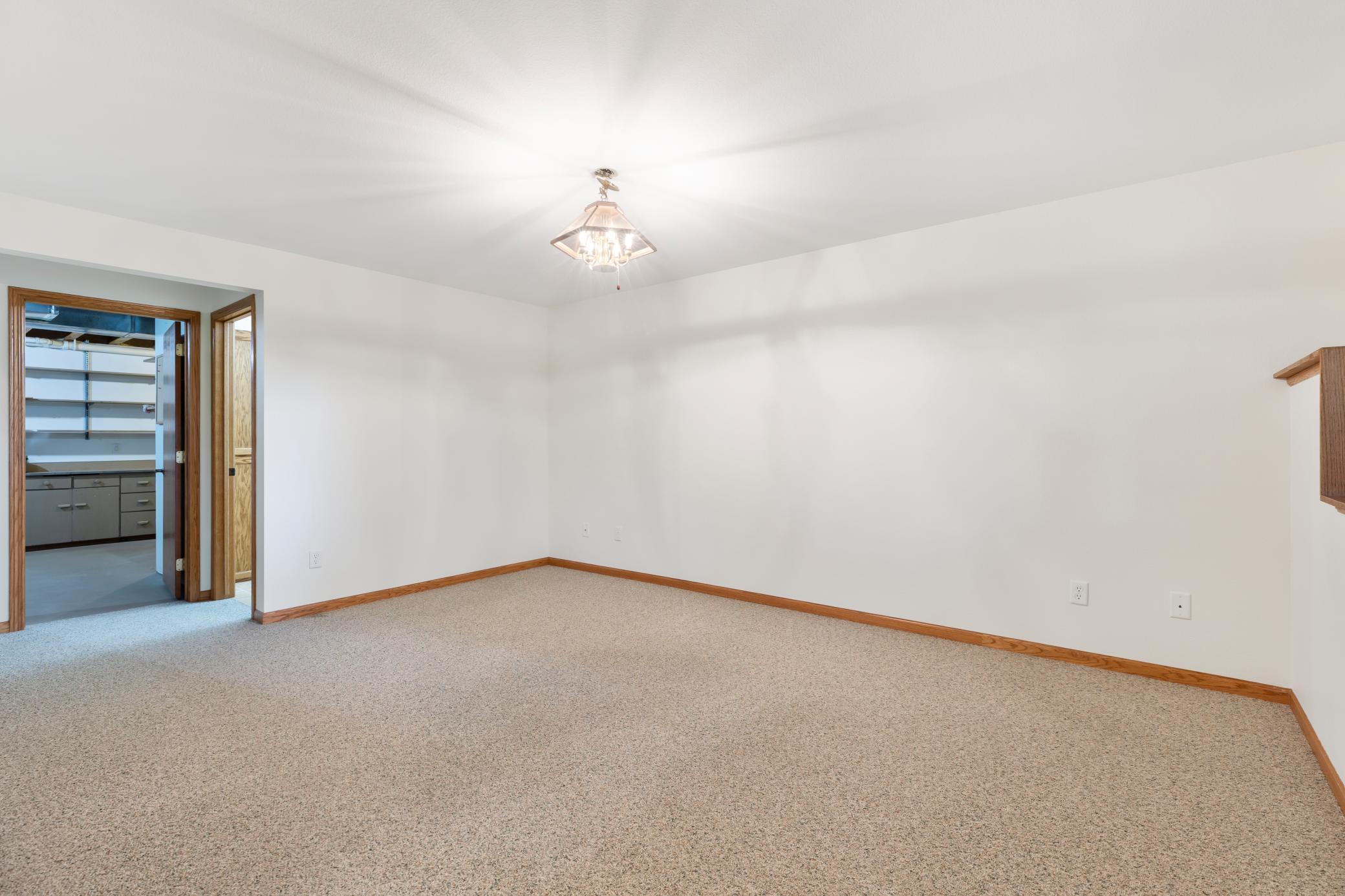 5611 Rush Lake Court