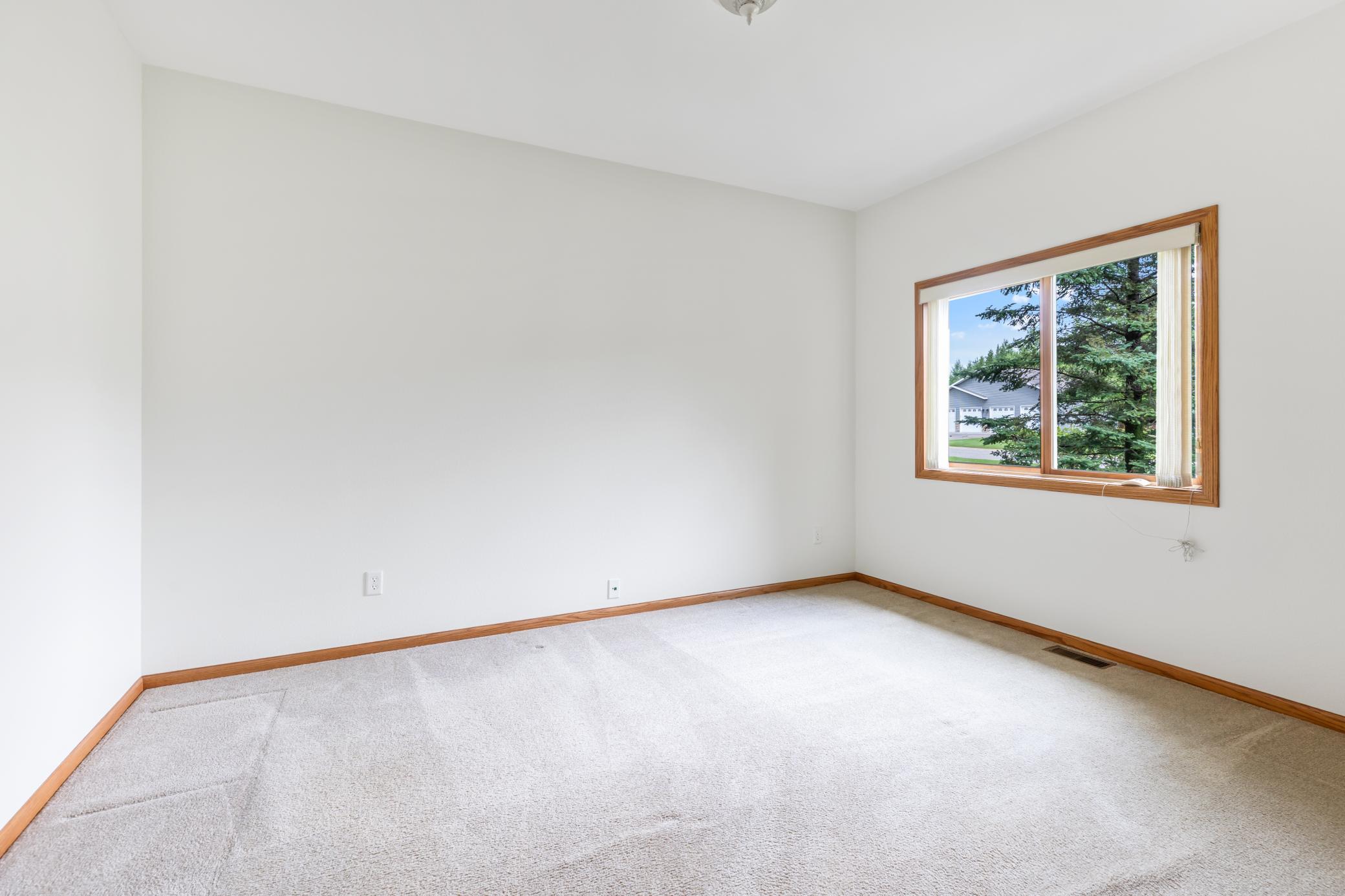 5611 Rush Lake Court
