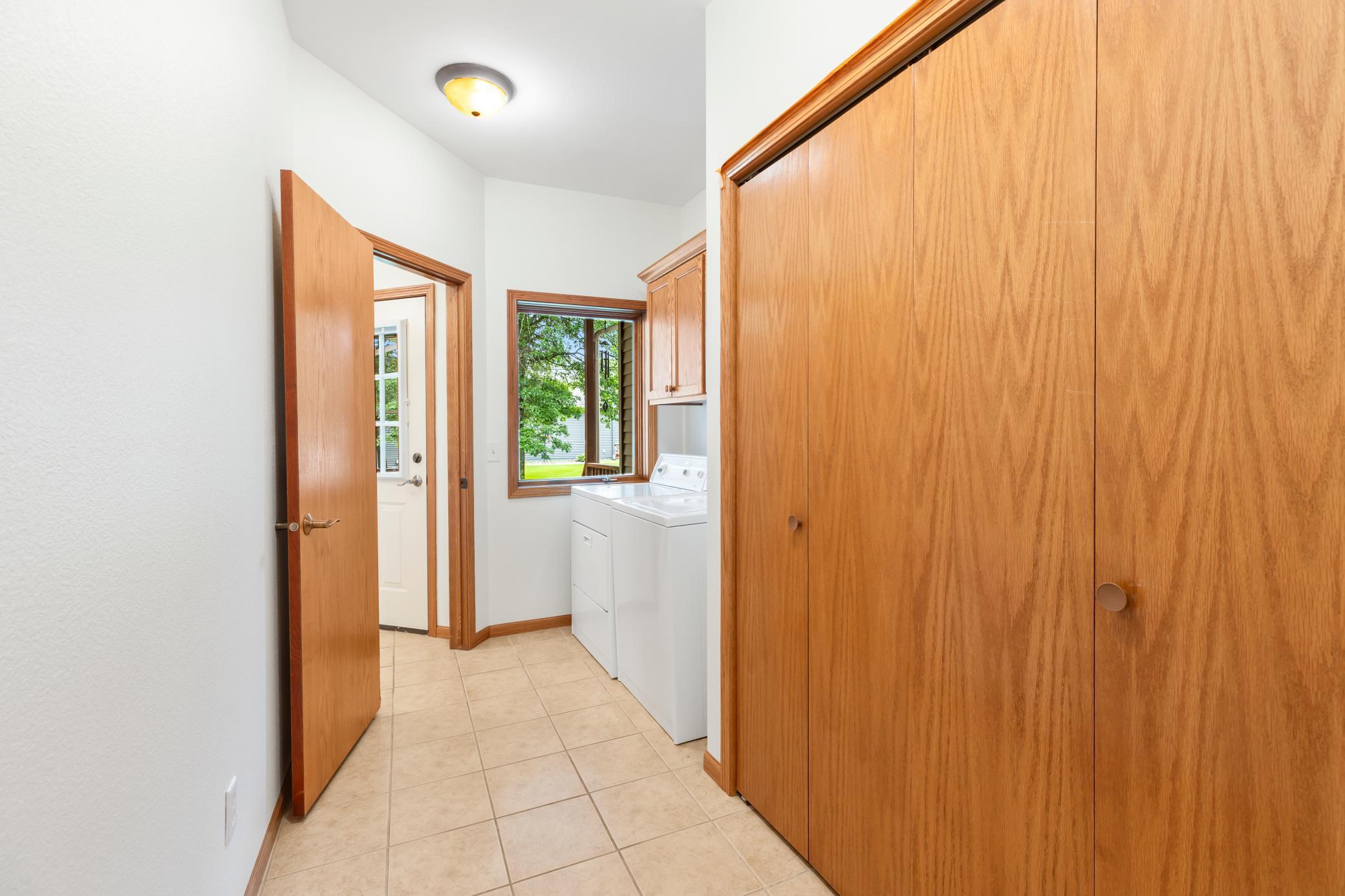 5611 Rush Lake Court