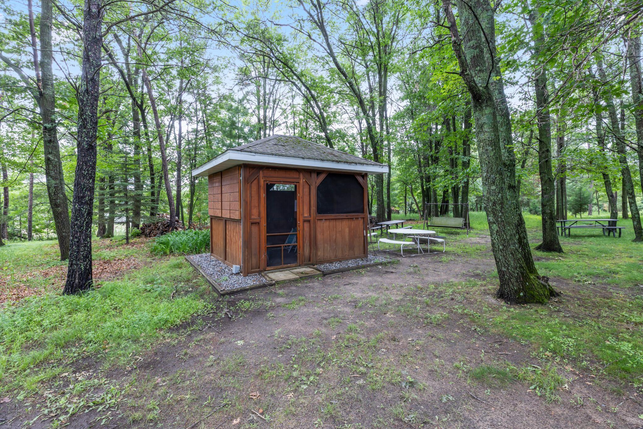 5611 Rush Lake Court
