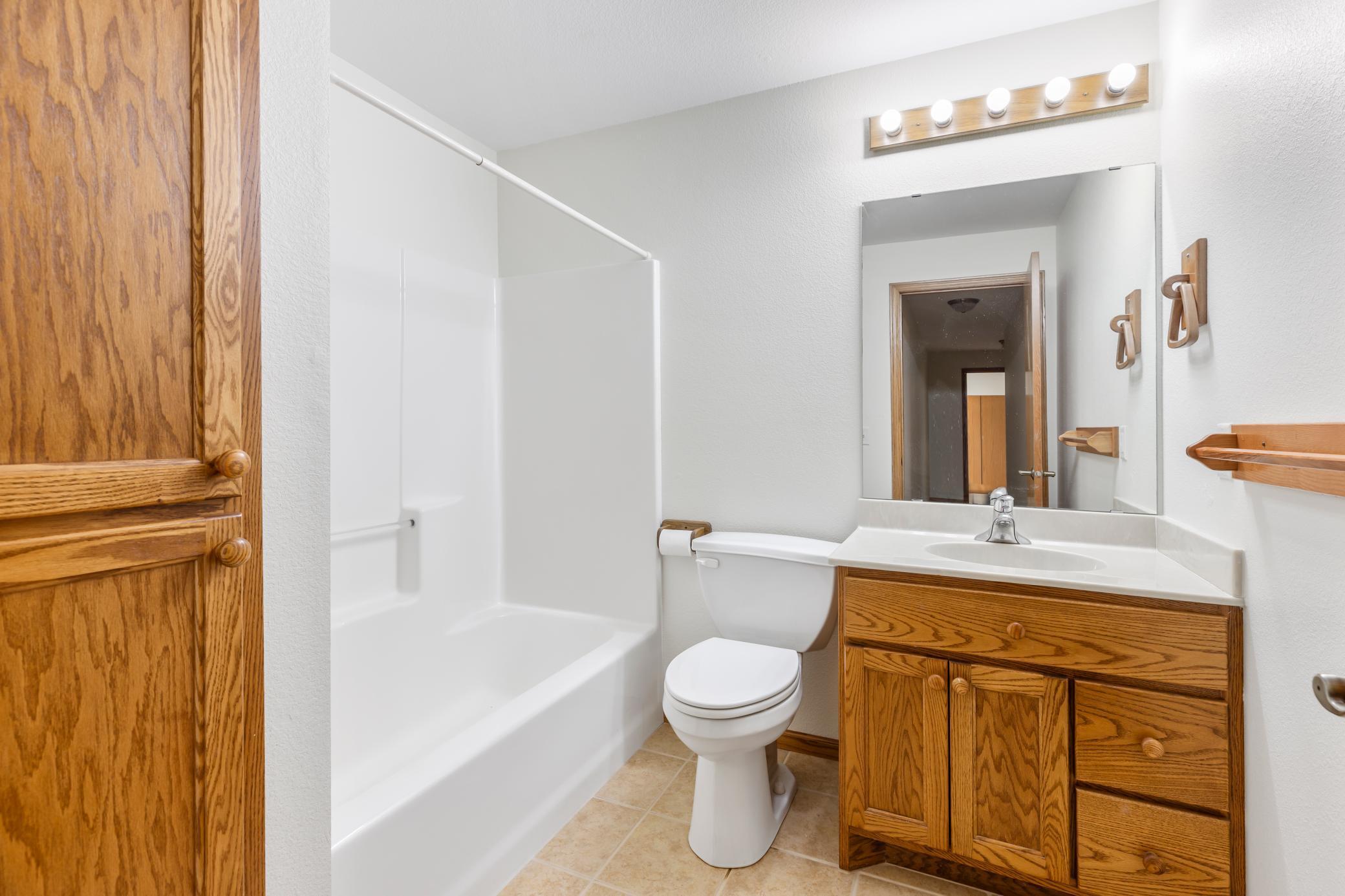 5611 Rush Lake Court