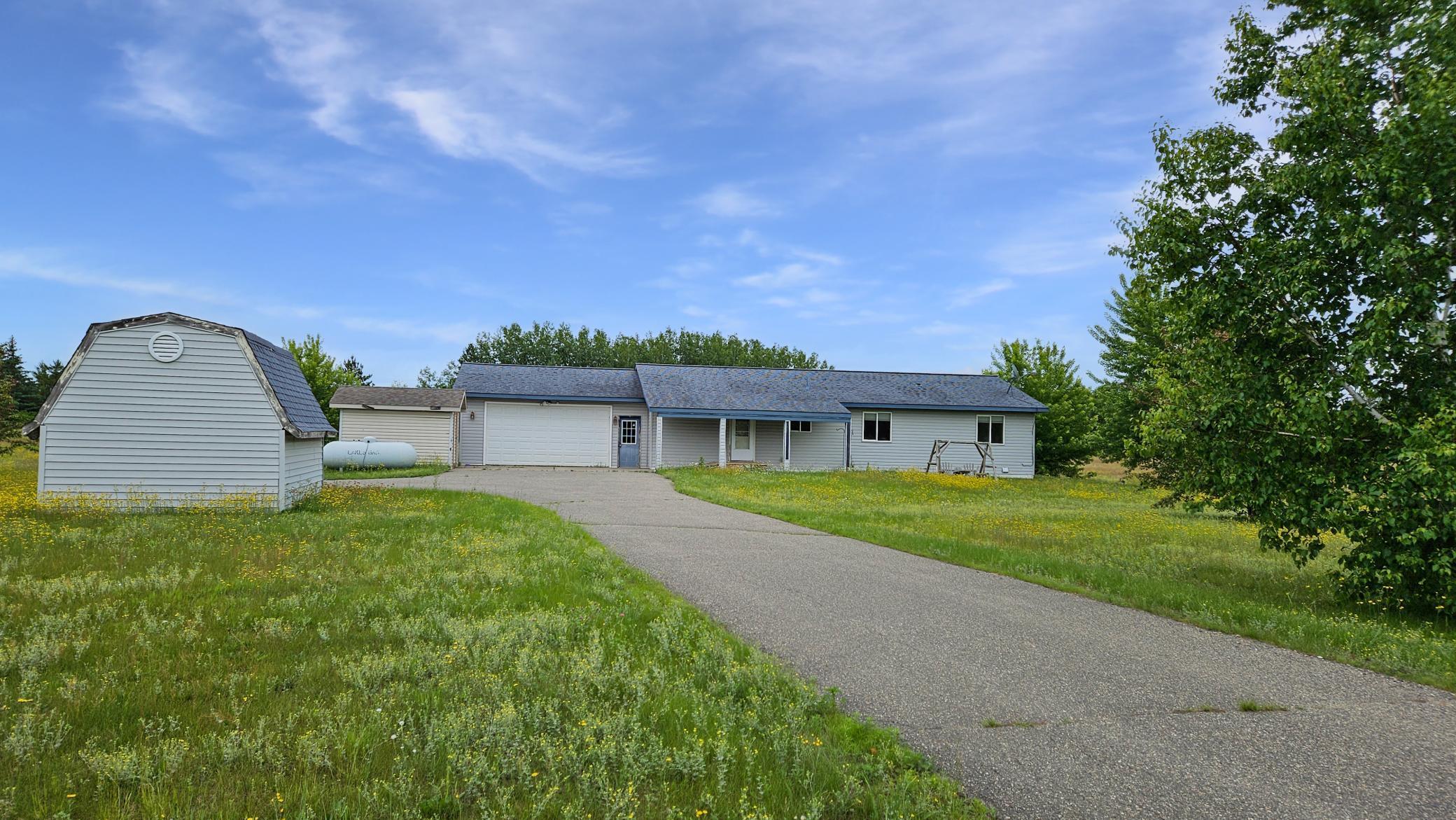 886 Bluebird Nest Lane SW