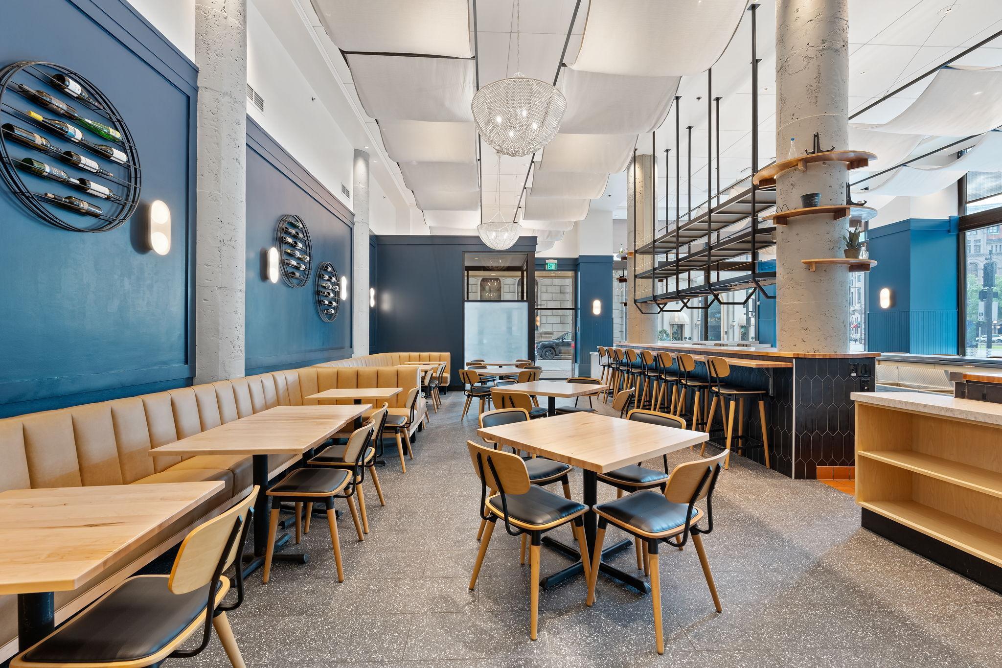 360 Saint Peter Street Unit: 4