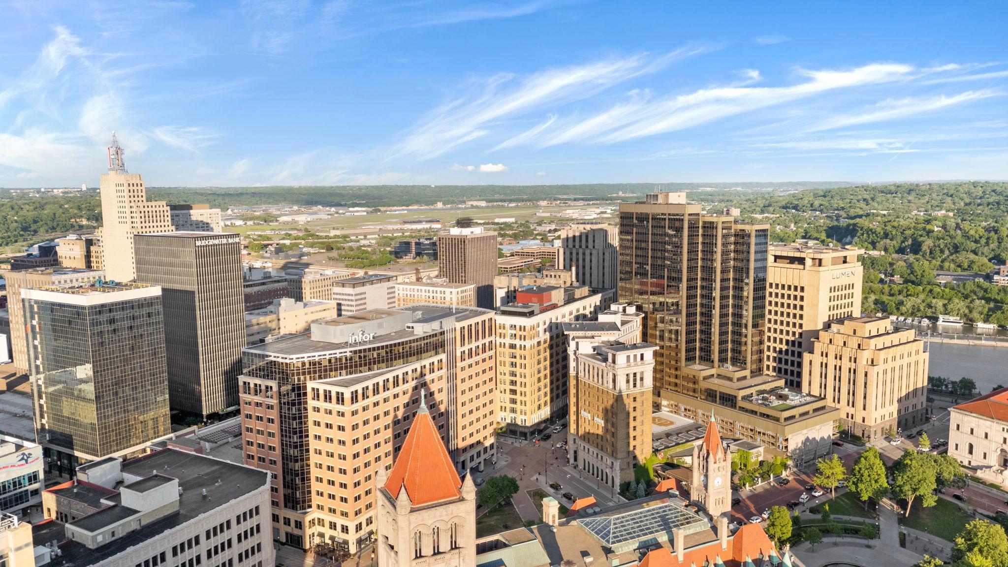 360 Saint Peter Street Unit: 4