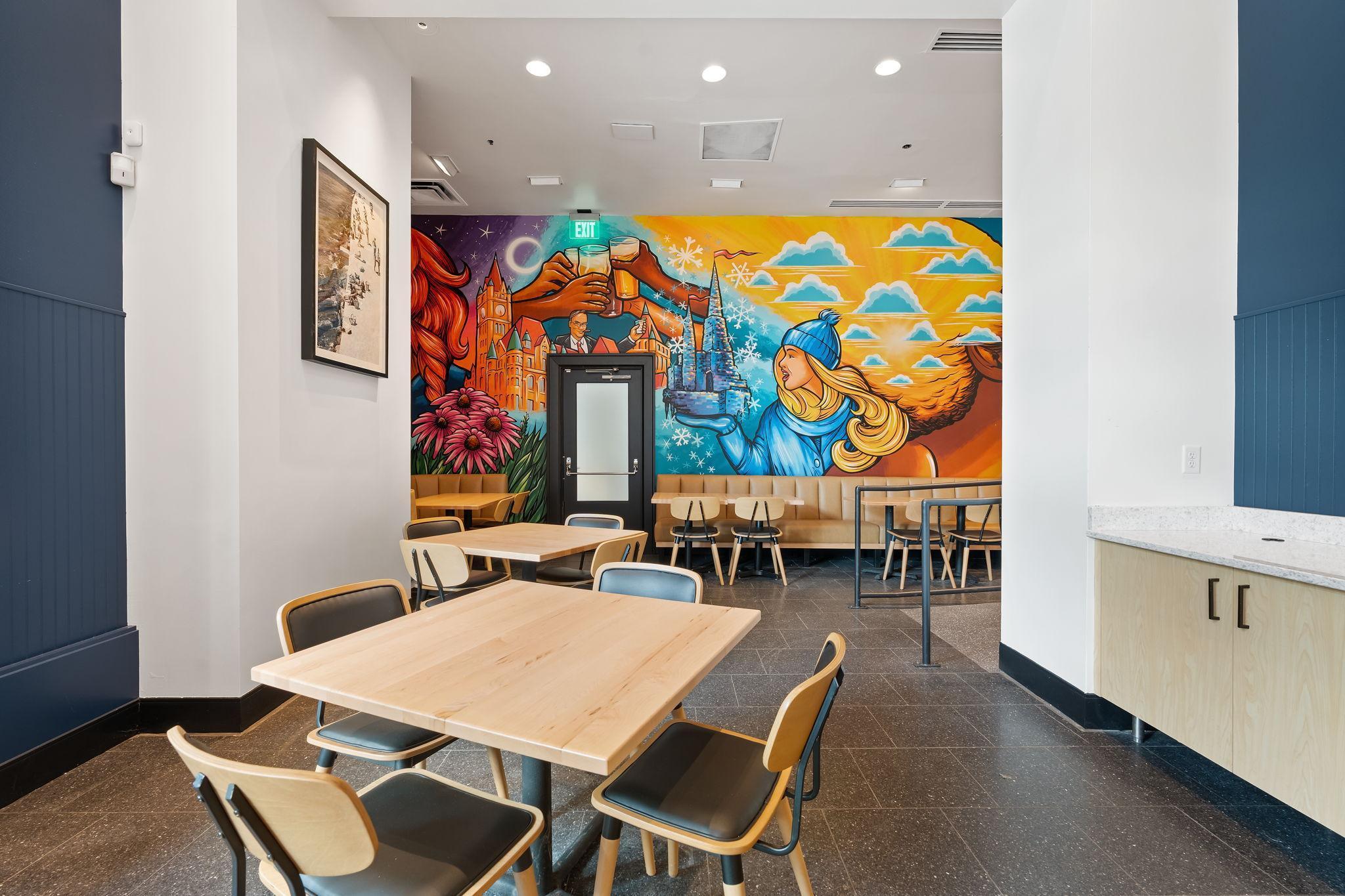 360 Saint Peter Street Unit: 4