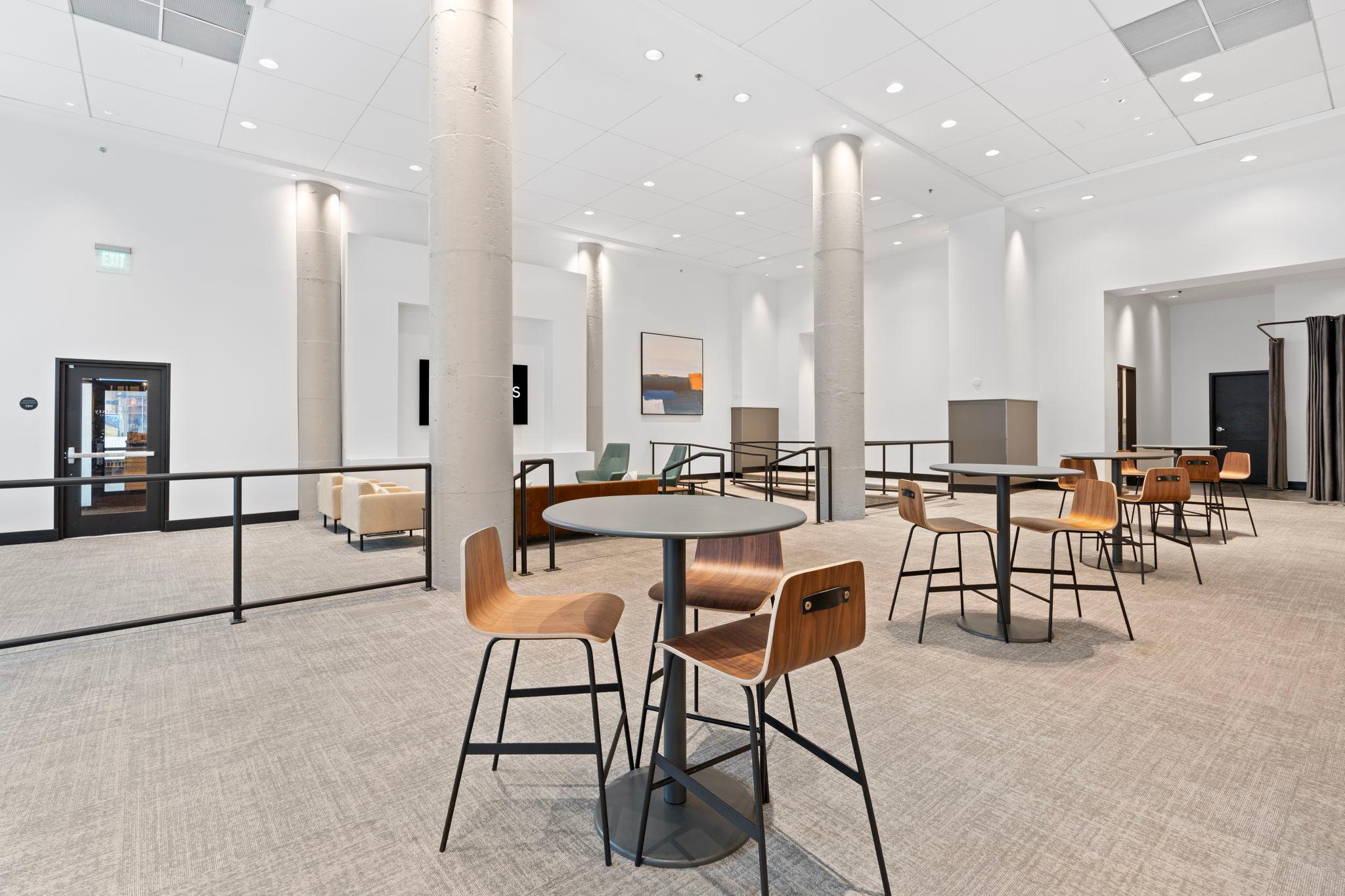 360 Saint Peter Street Unit: 4