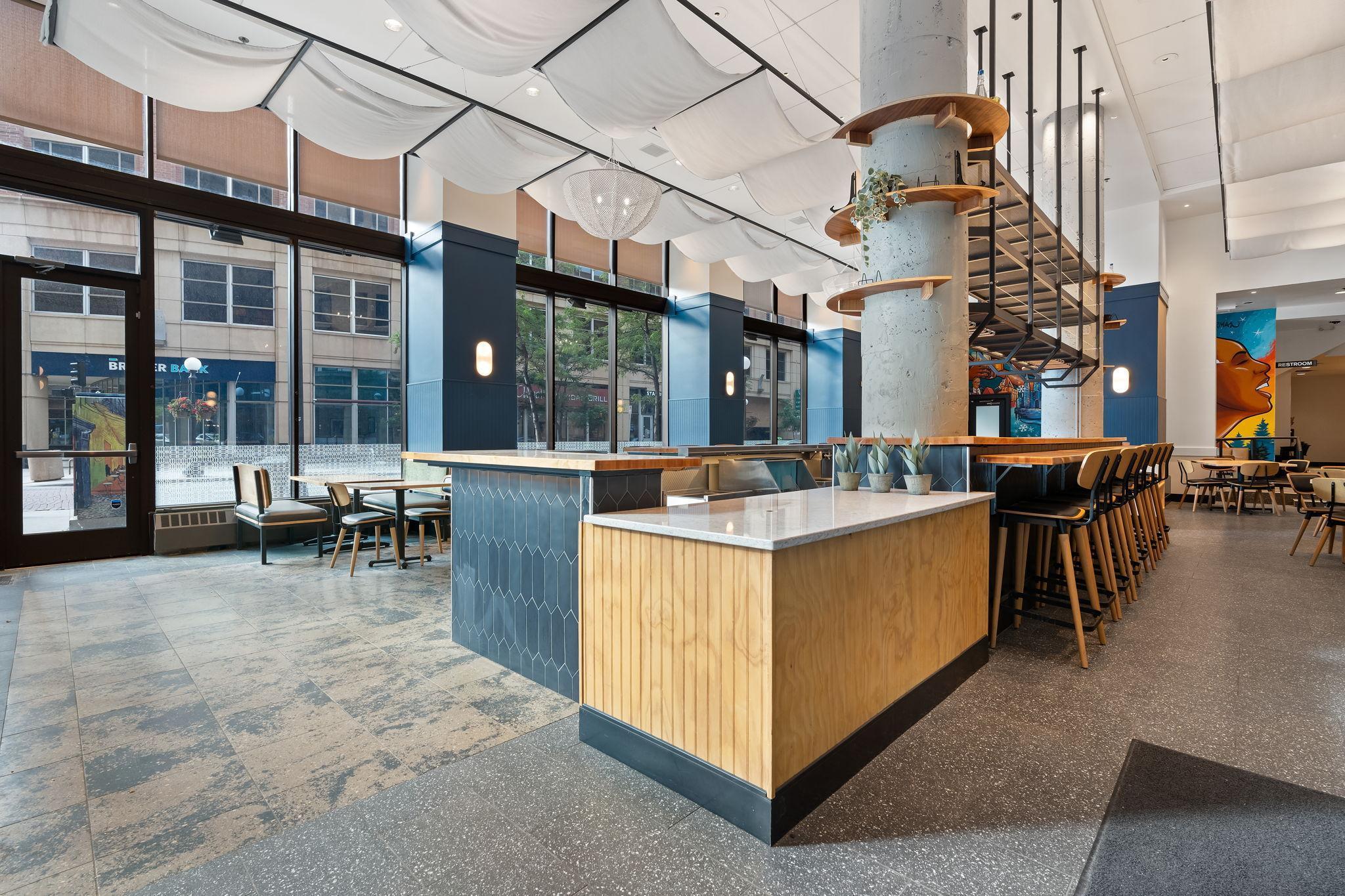 360 Saint Peter Street Unit: 4