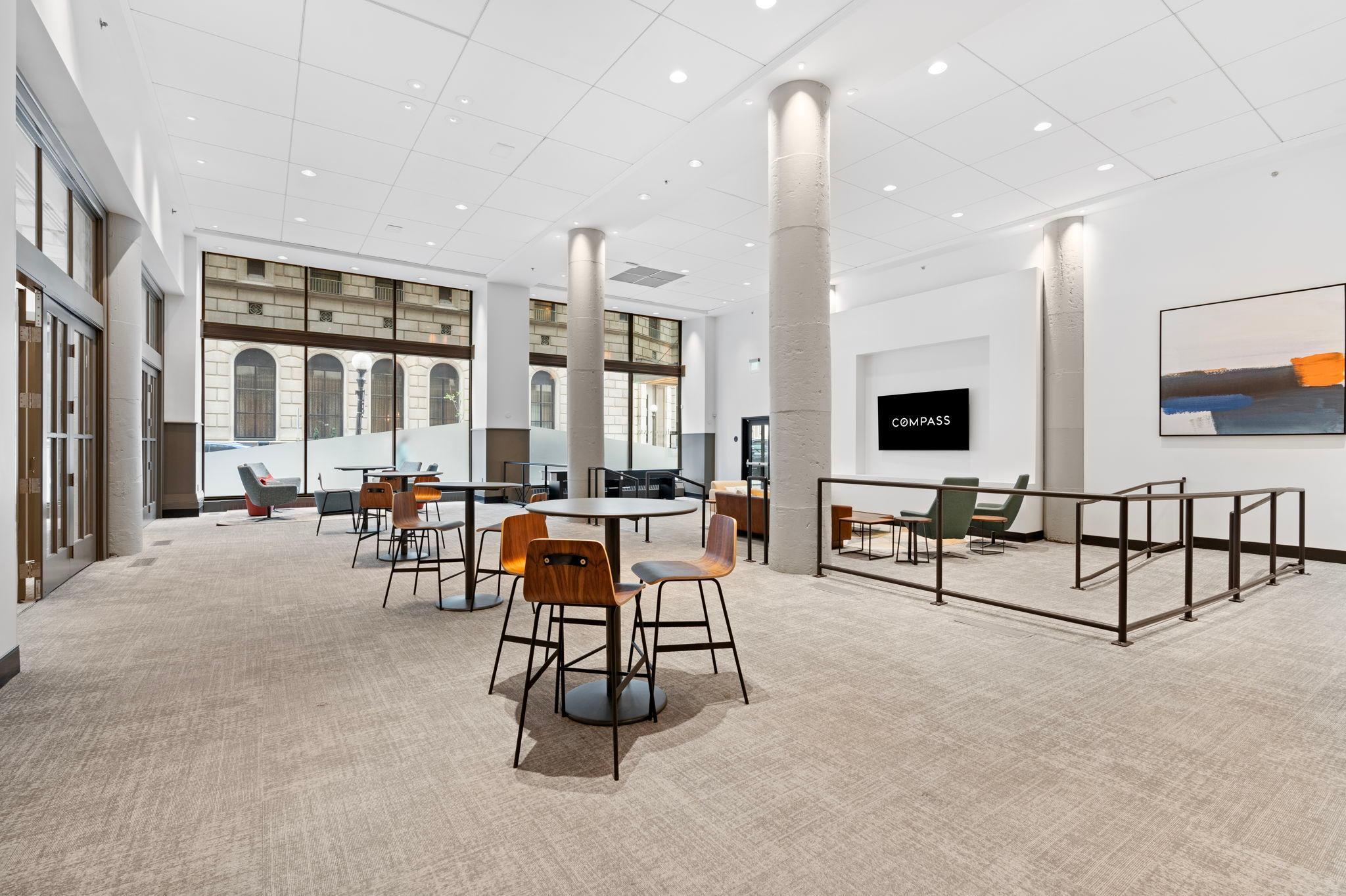 360 Saint Peter Street Unit: 4