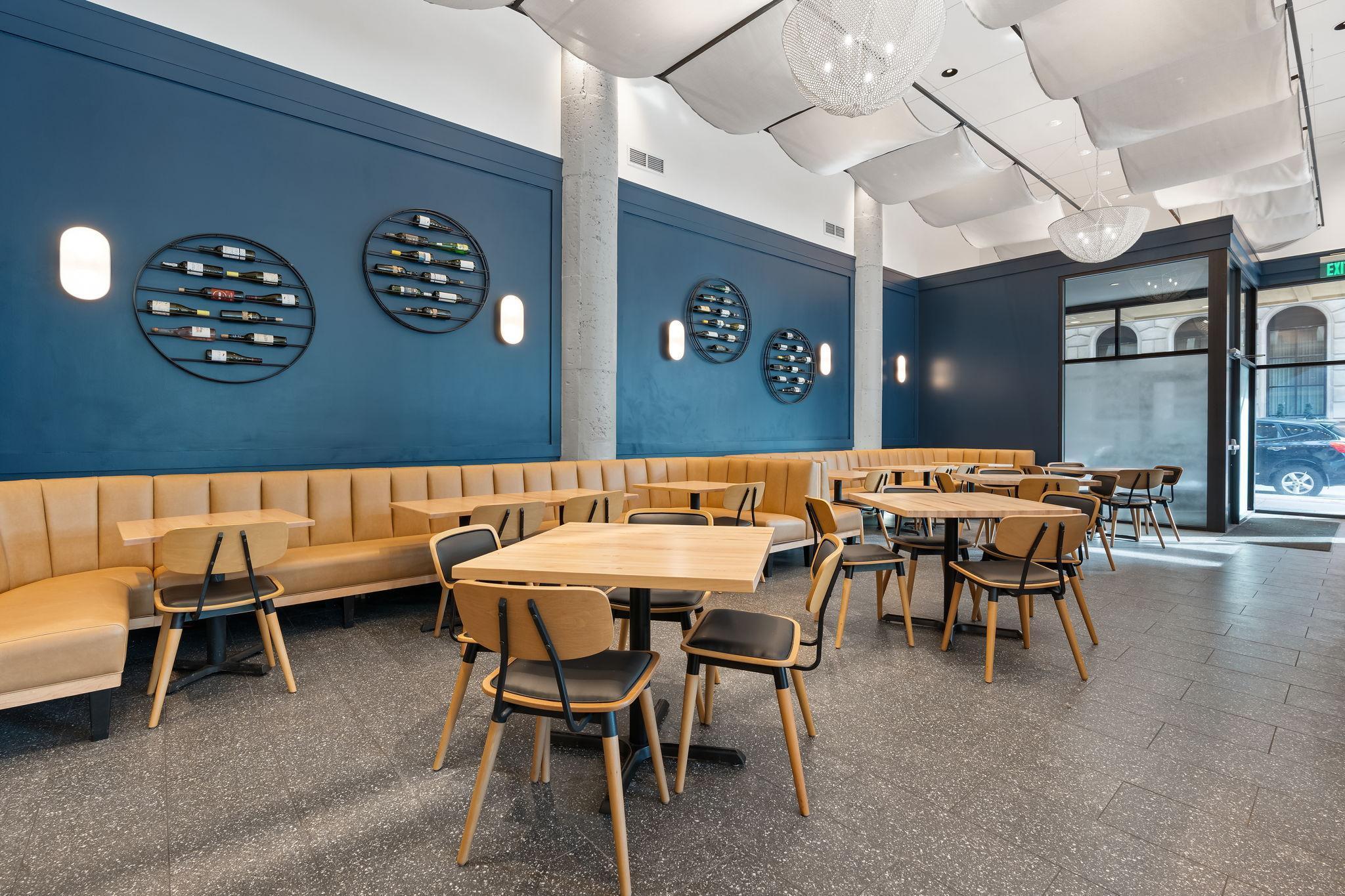 360 Saint Peter Street Unit: 4