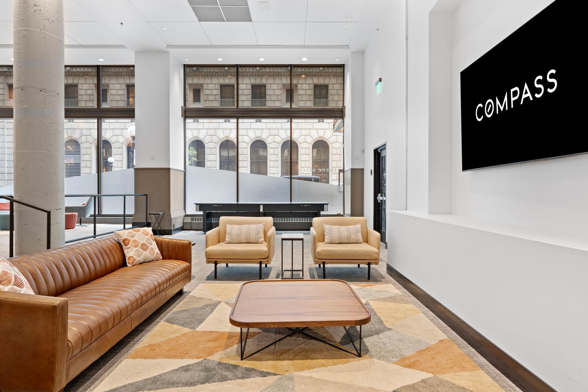 360 Saint Peter Street Unit: 4