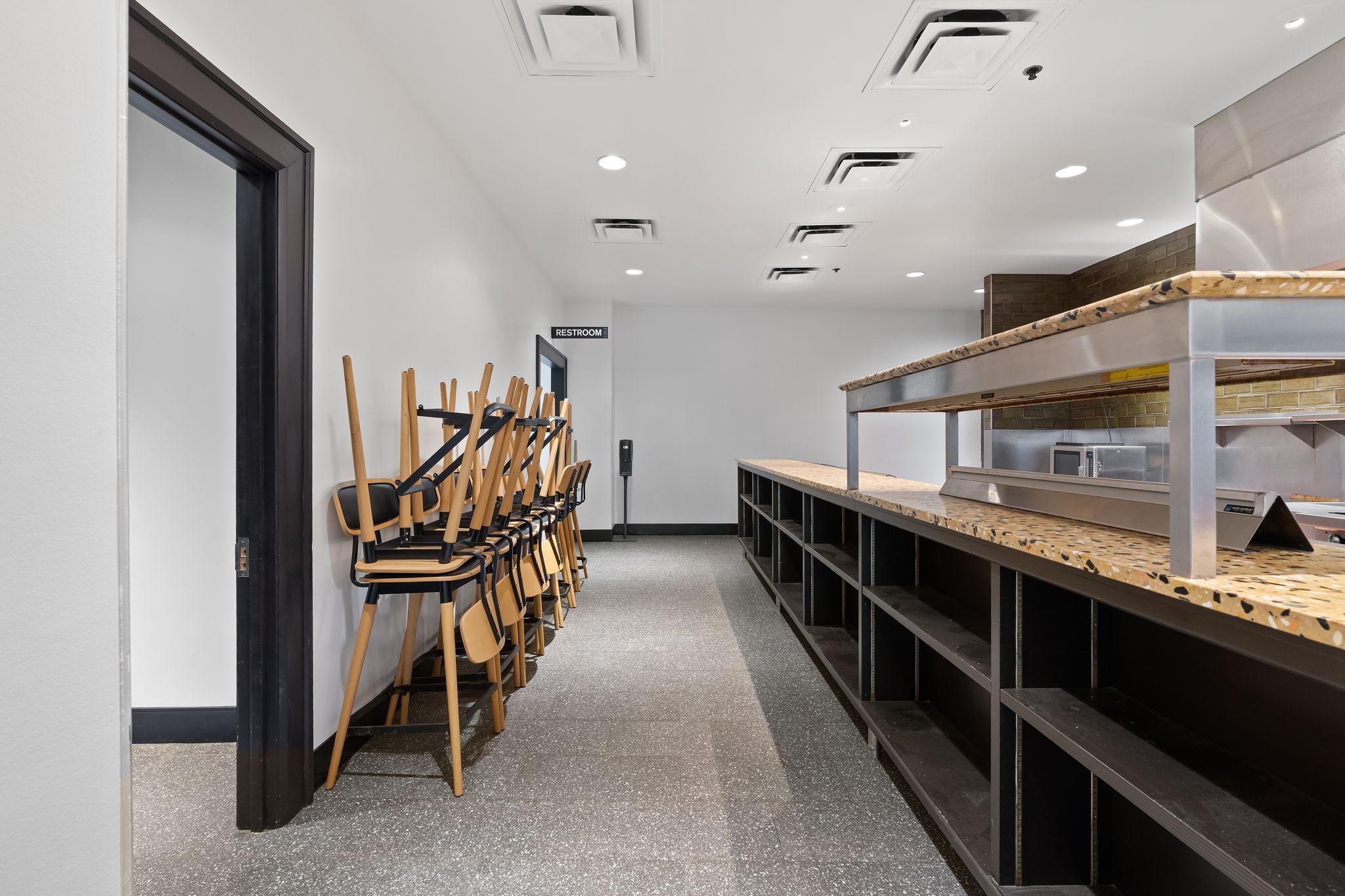 360 Saint Peter Street Unit: 4