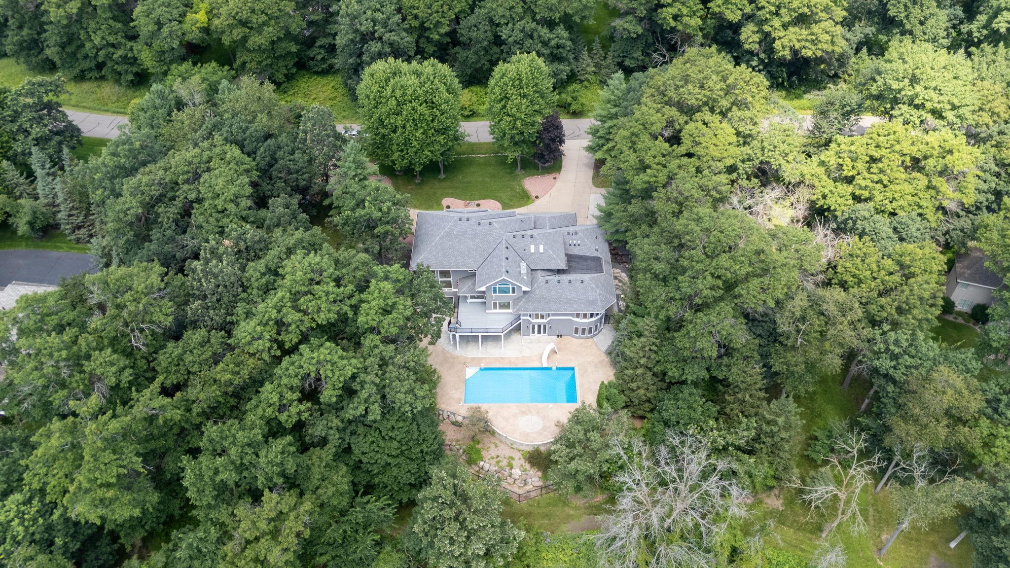 9 Red Forest Lane