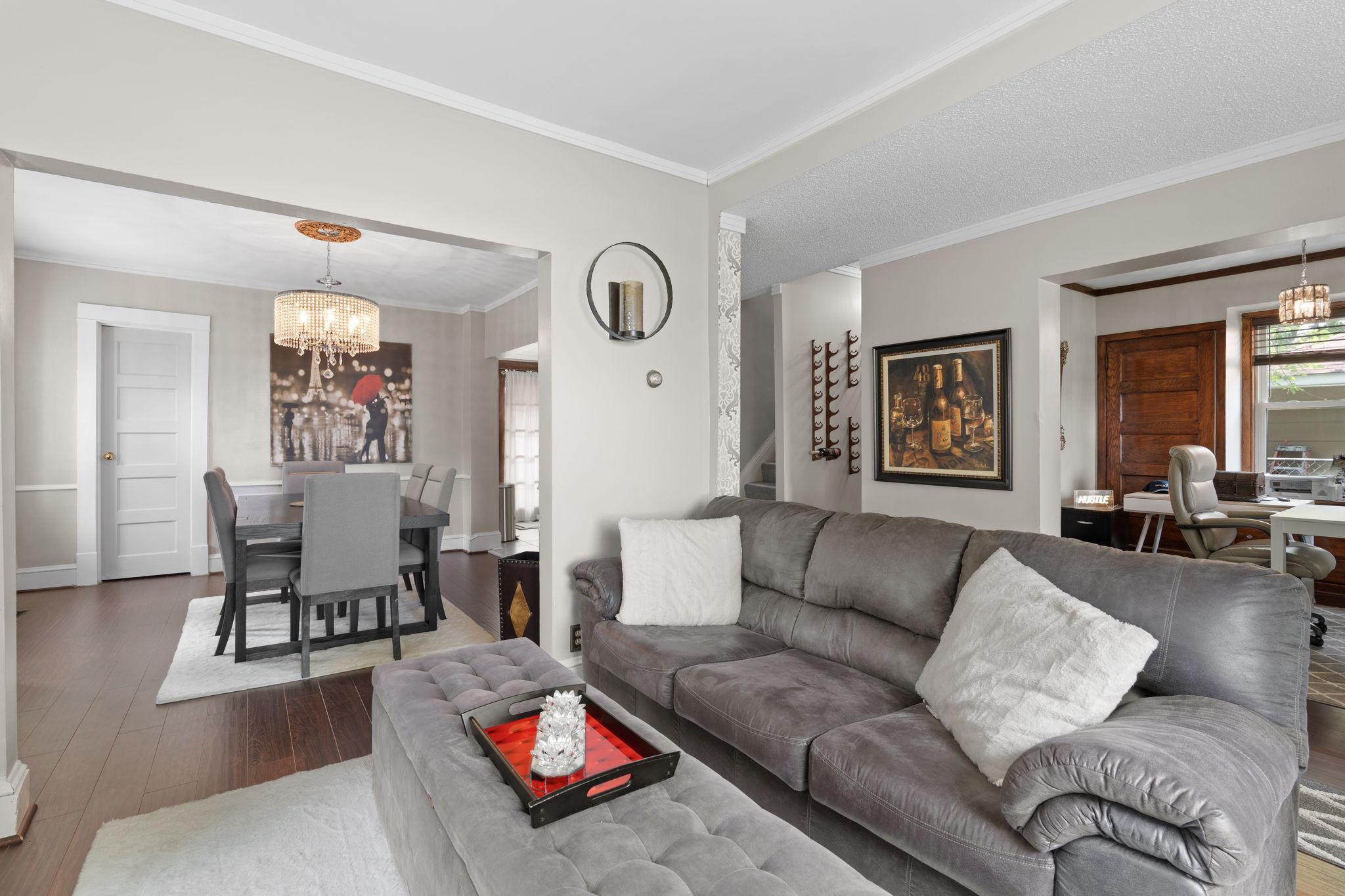 1701 W Medicine Lake Drive