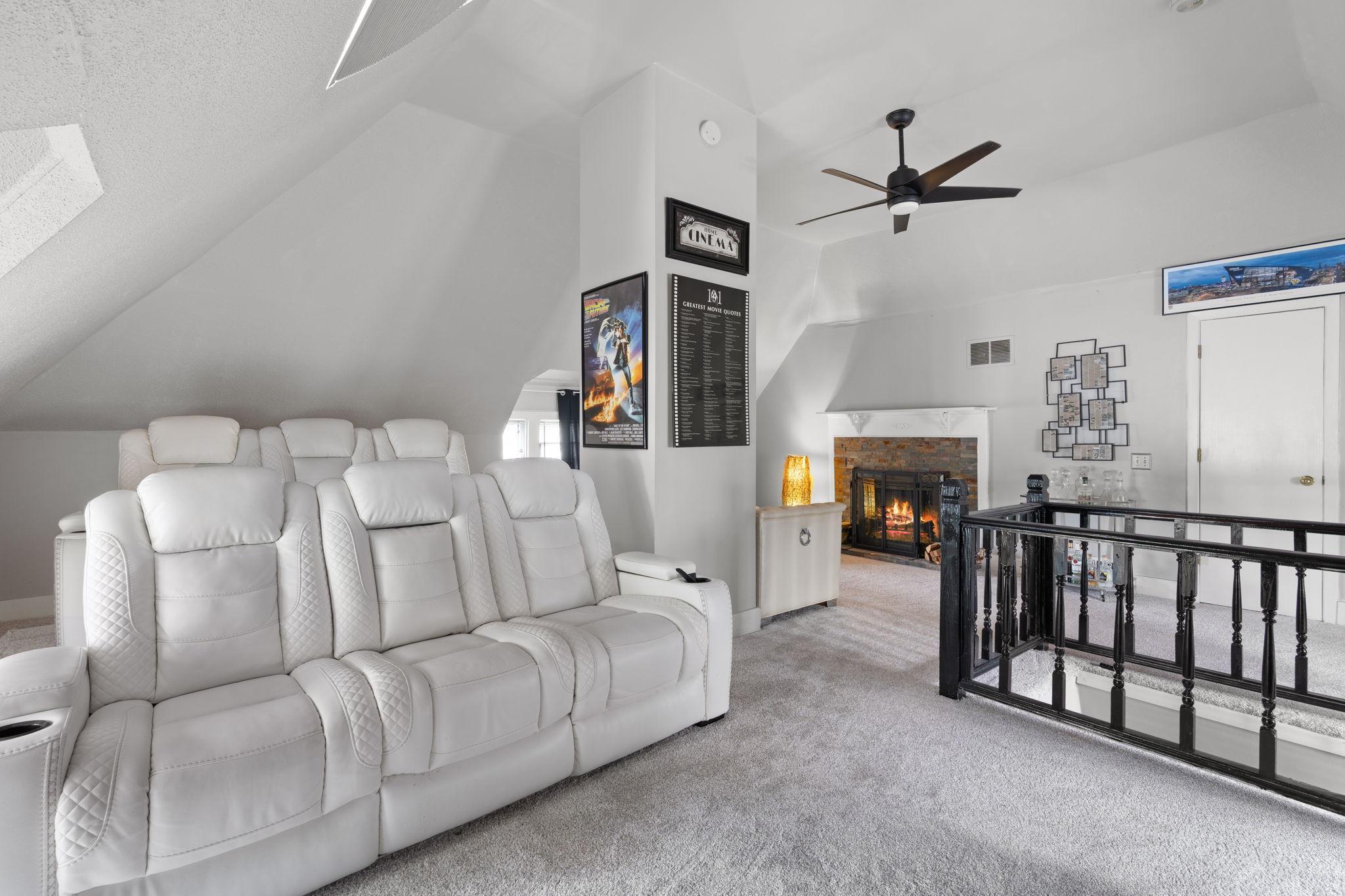 1701 W Medicine Lake Drive