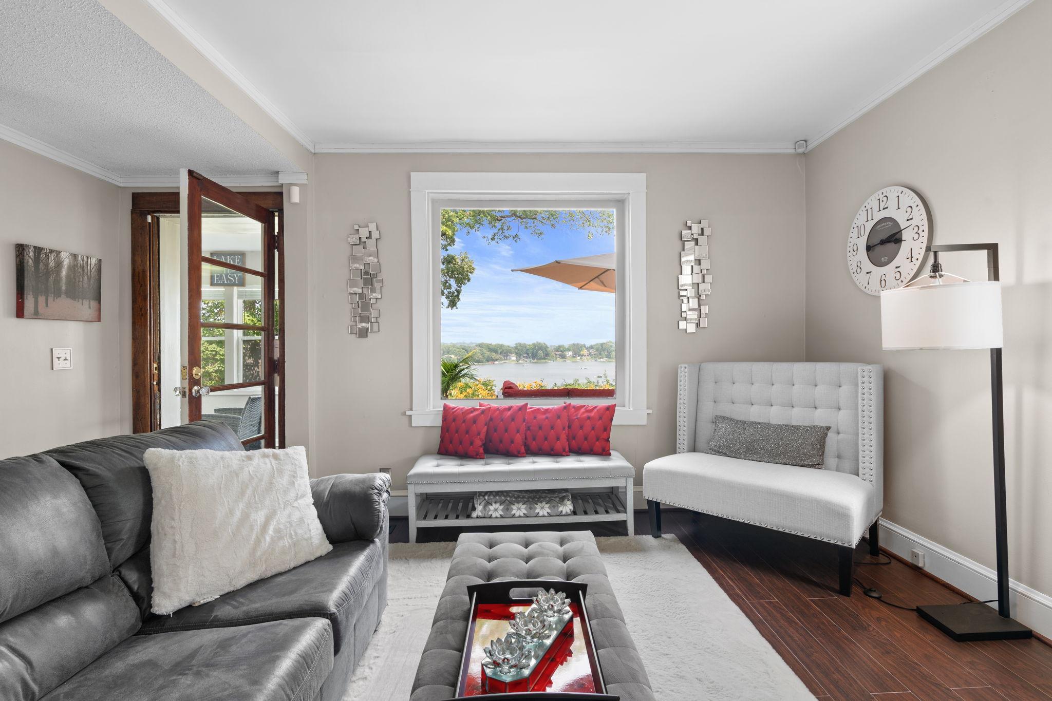 1701 W Medicine Lake Drive