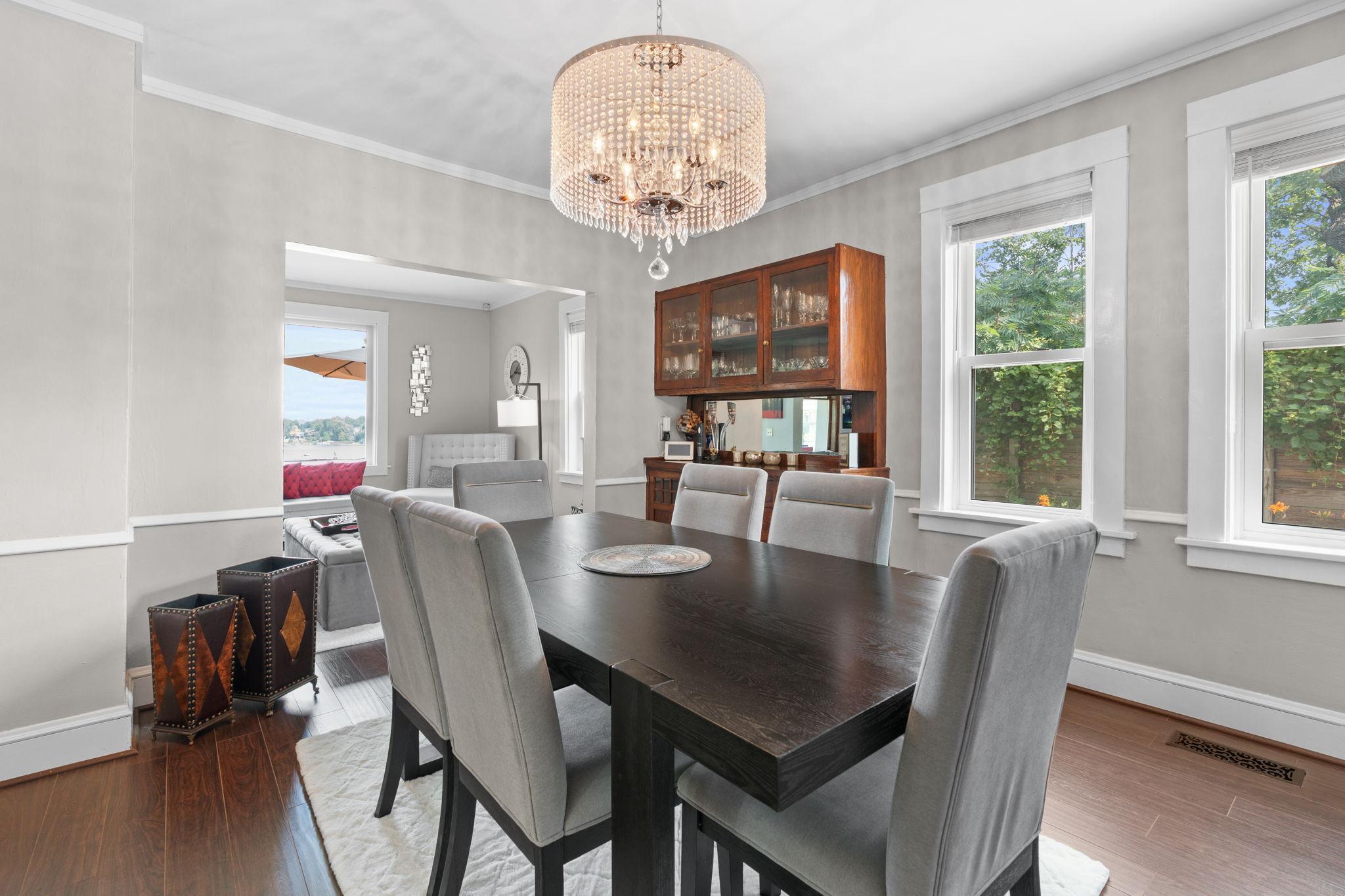 1701 W Medicine Lake Drive