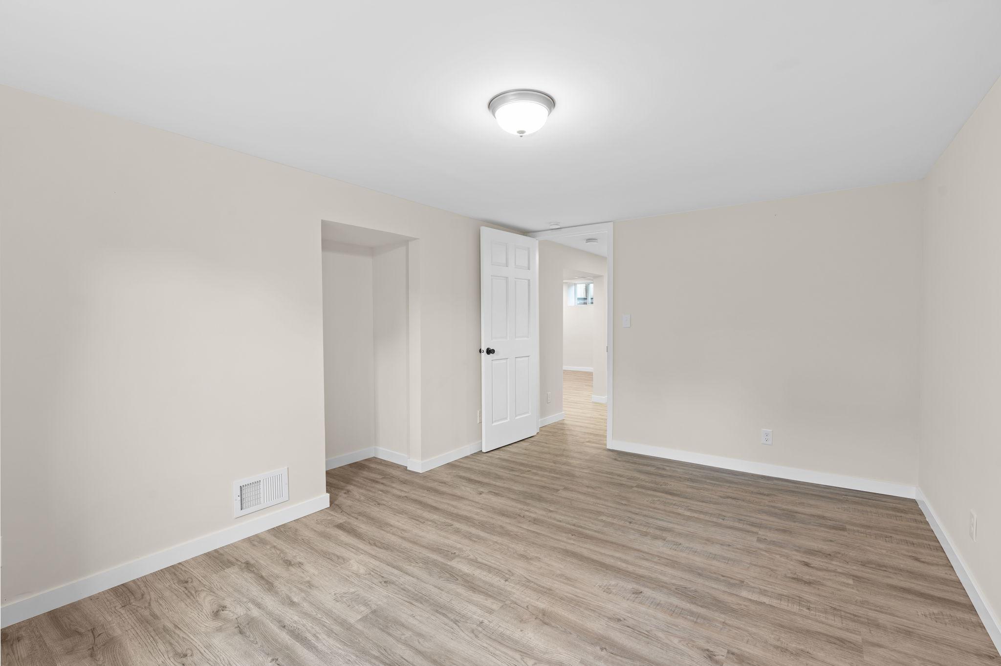 8433 E River Road NW