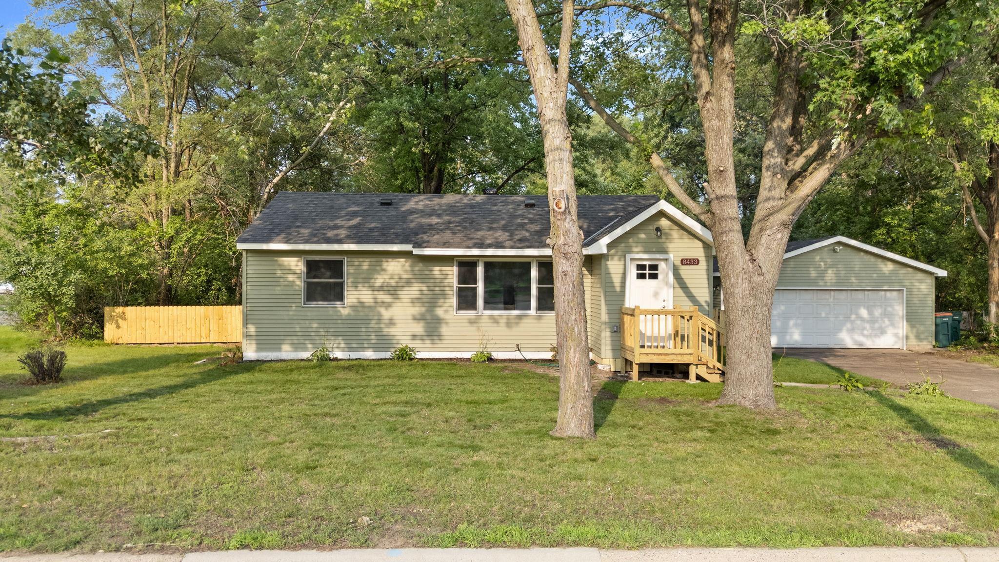 8433 E River Road NW