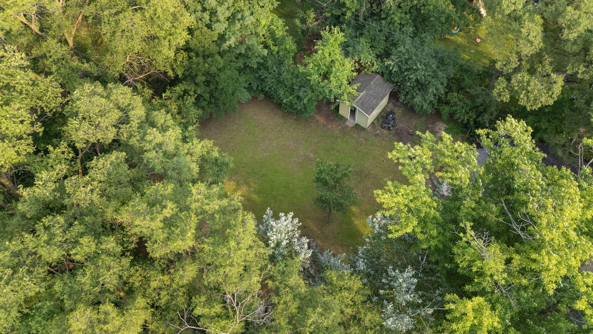 8433 E River Road NW