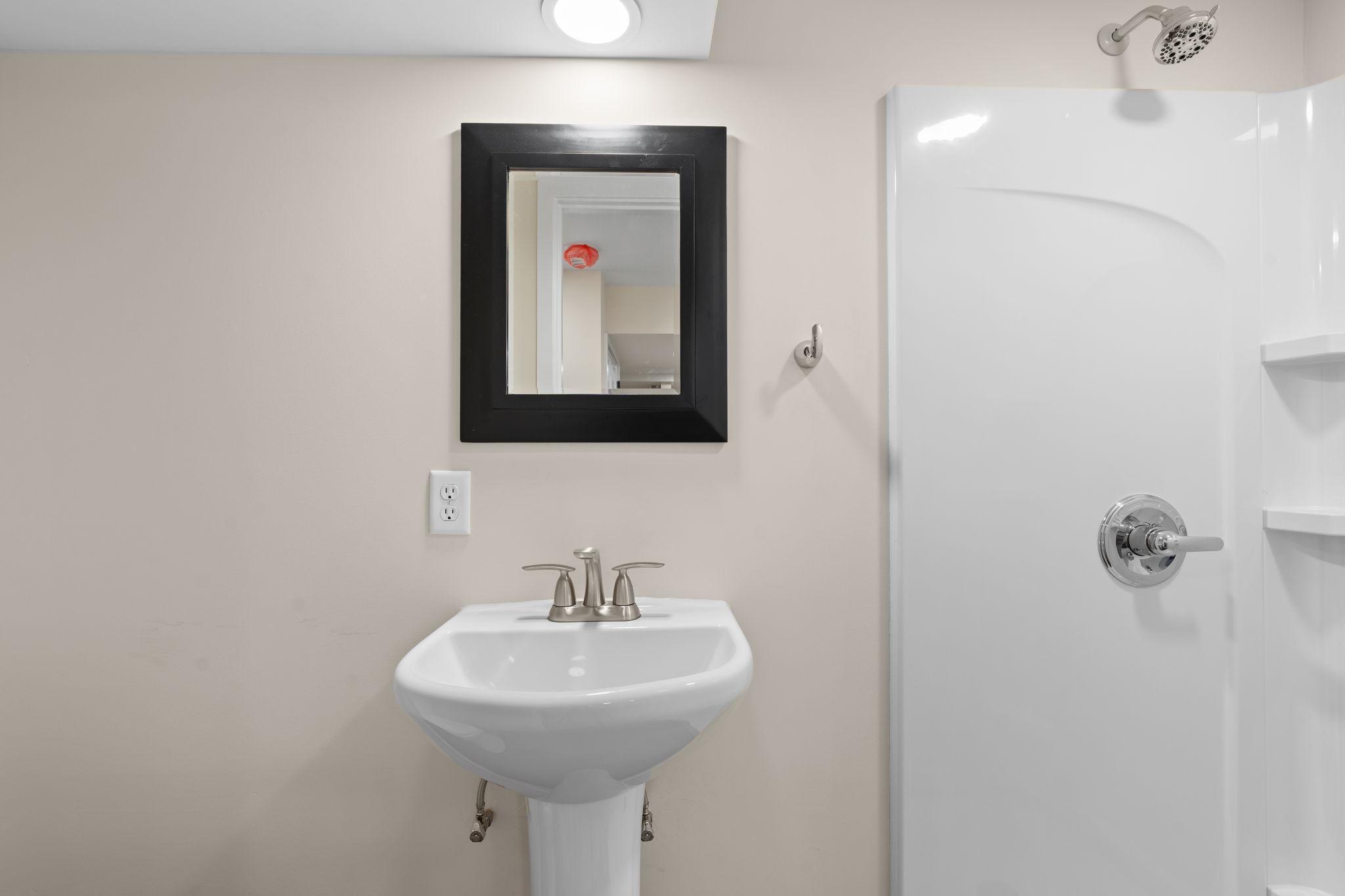 8433 E River Road NW