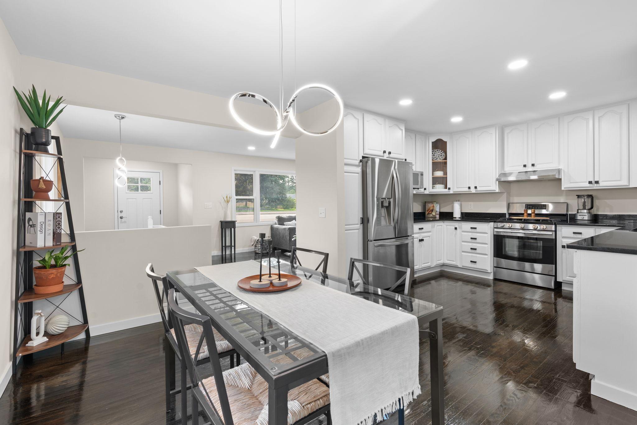 8433 E River Road NW