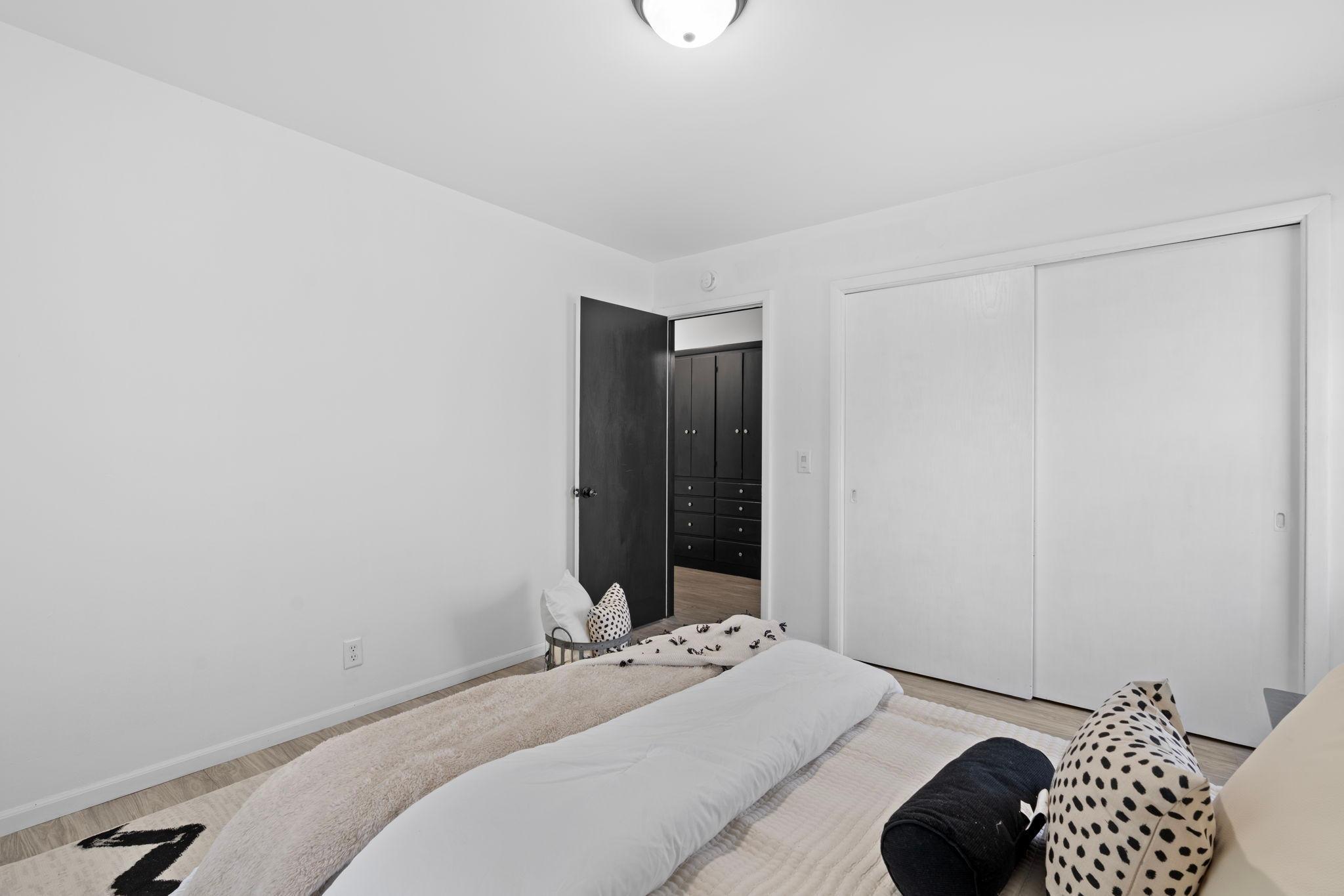 10112 Dupont Avenue S