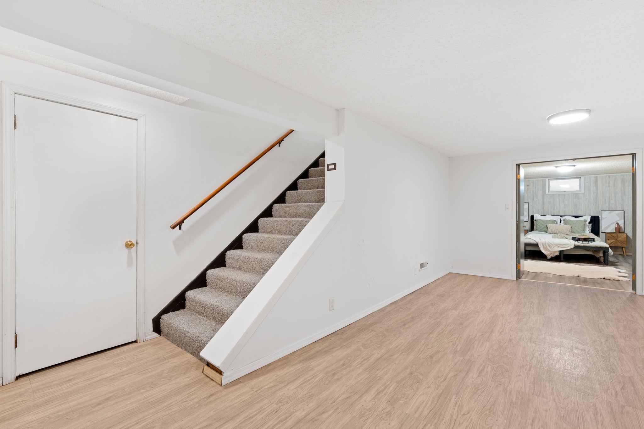 10112 Dupont Avenue S