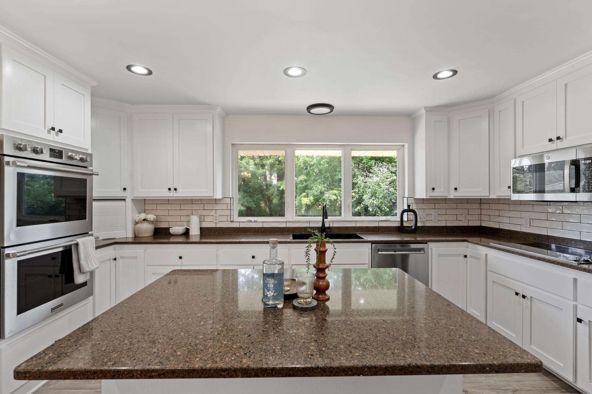 6819 Toledo Avenue N