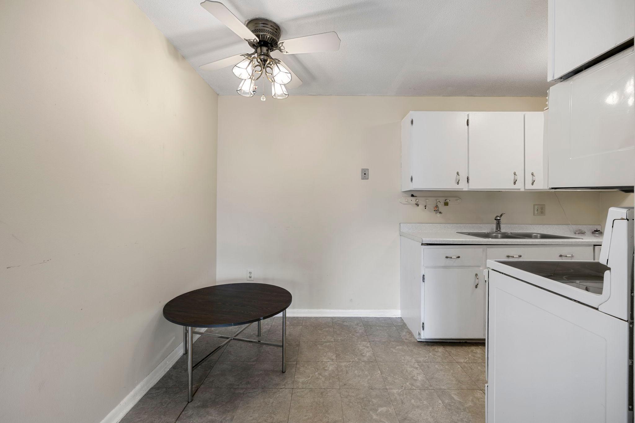 329 Geneva Avenue N Unit: 411