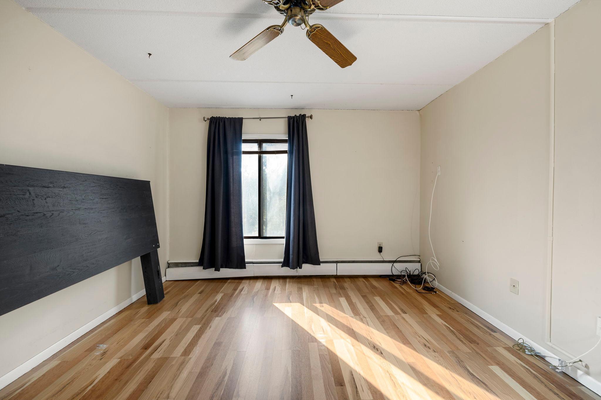 329 Geneva Avenue N Unit: 411