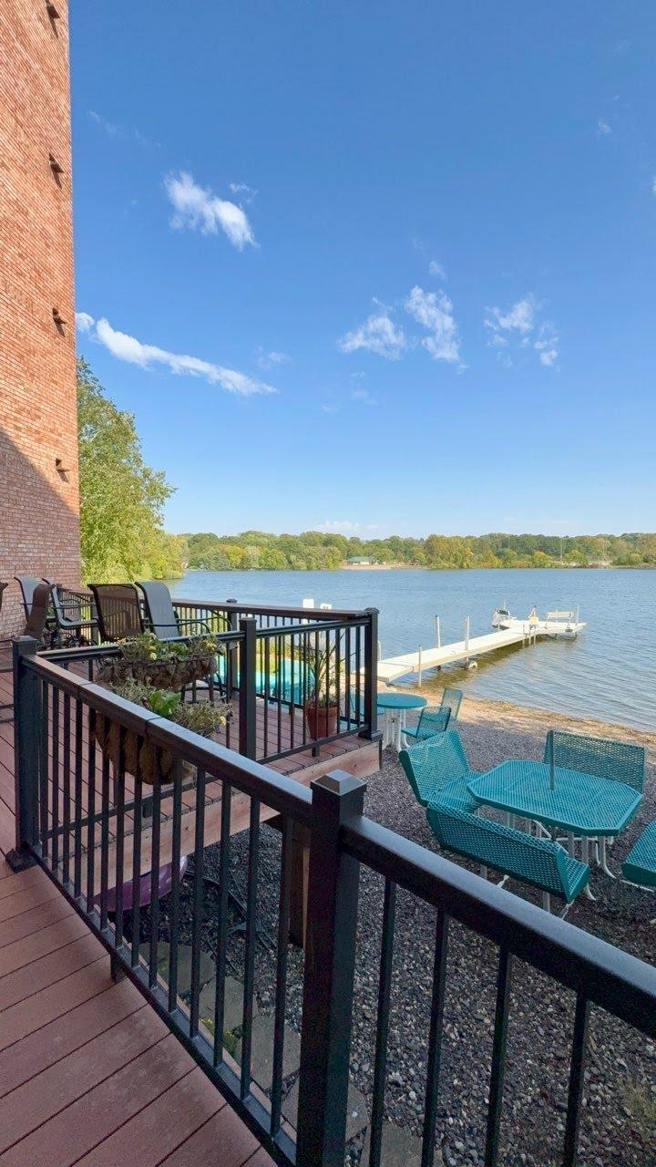 329 Geneva Avenue N Unit: 411