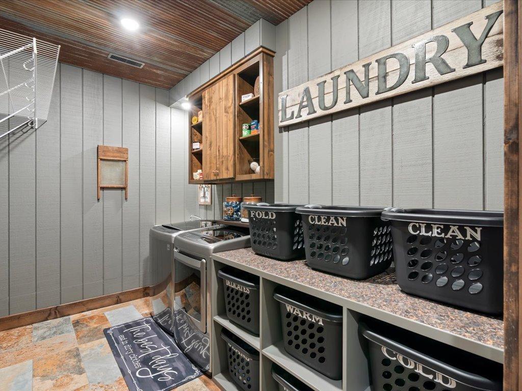 3885 Branch Trail