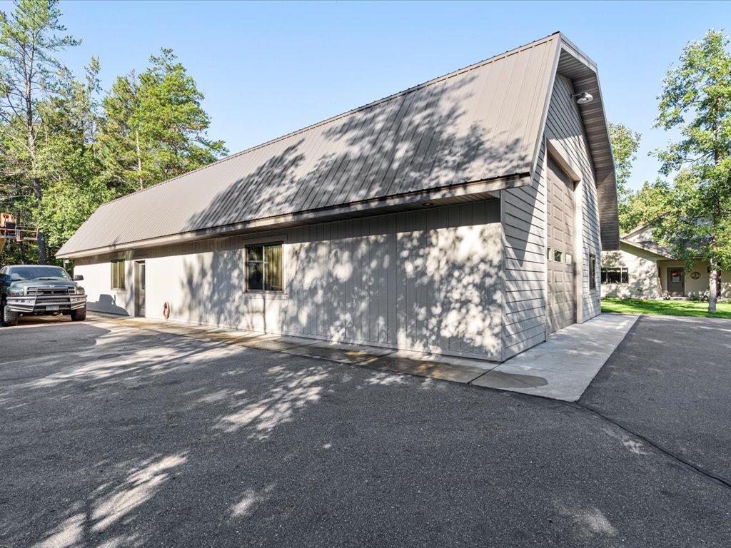 3885 Branch Trail