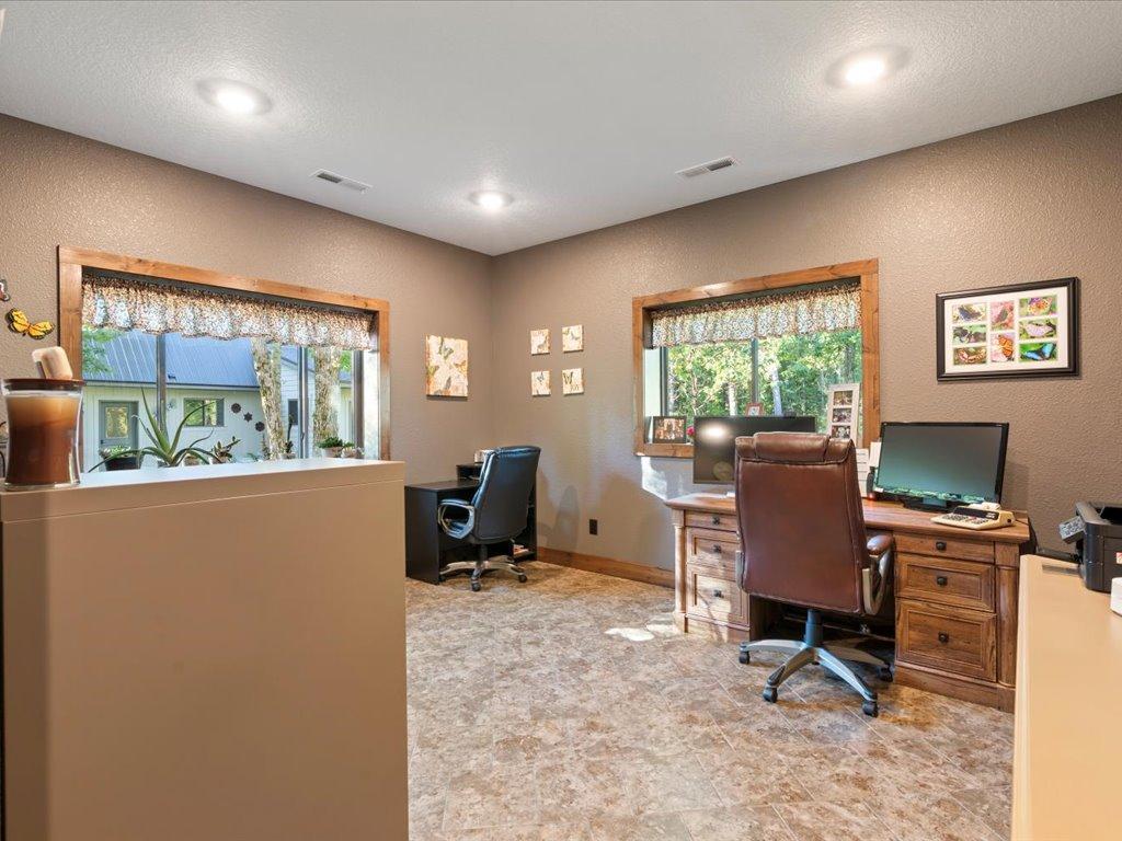 3885 Branch Trail