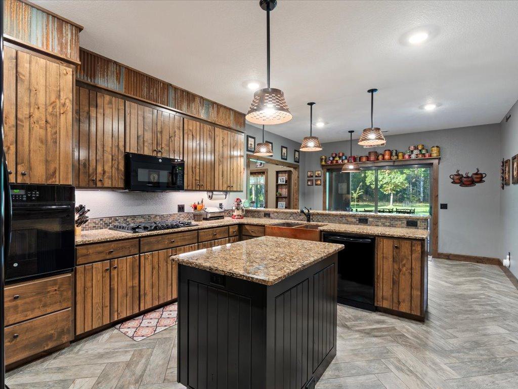 3885 Branch Trail