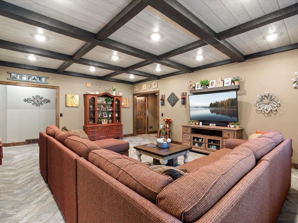 3885 Branch Trail