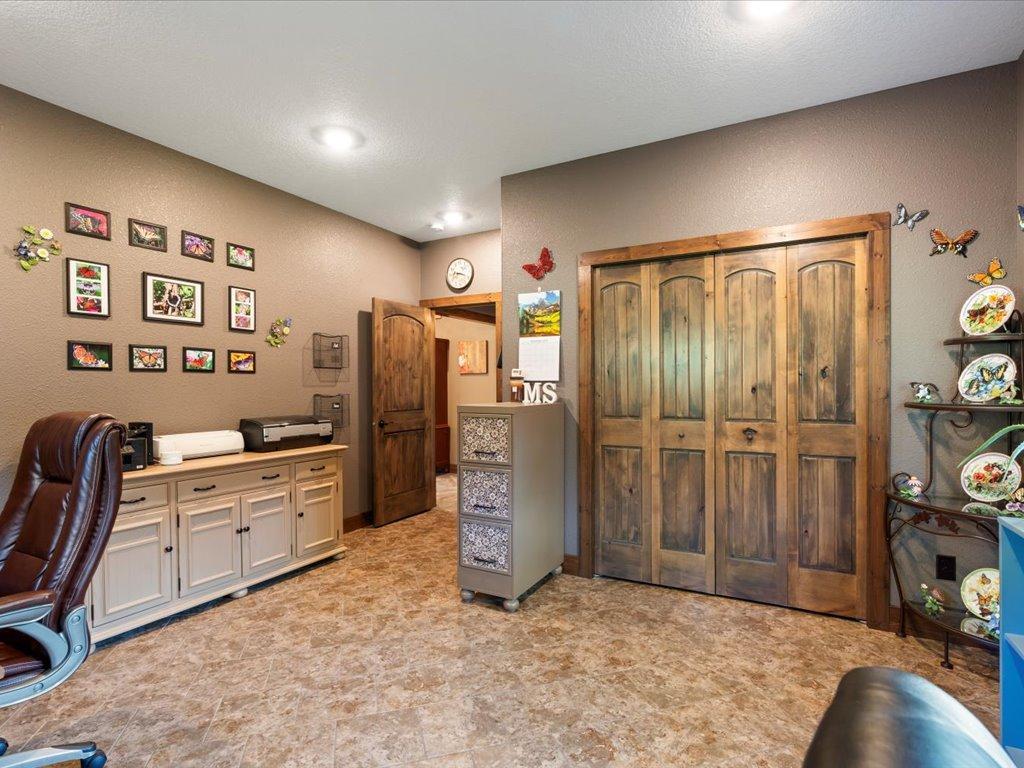 3885 Branch Trail