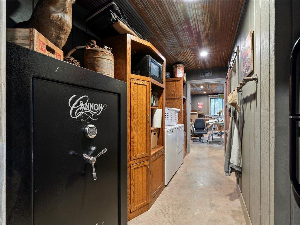 3885 Branch Trail