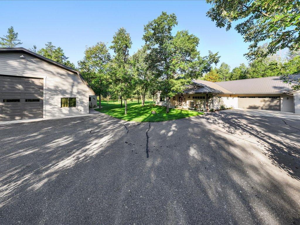 3885 Branch Trail