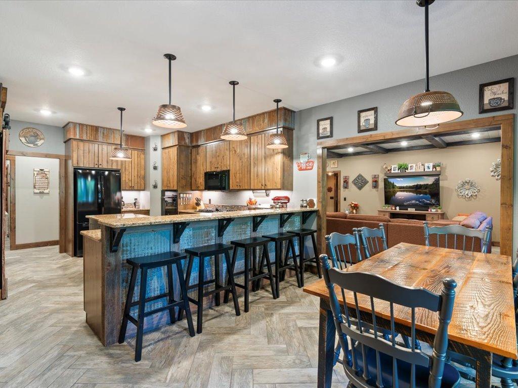 3885 Branch Trail