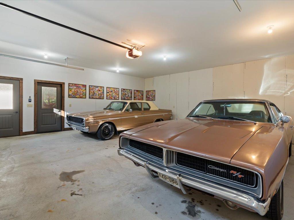 3885 Branch Trail