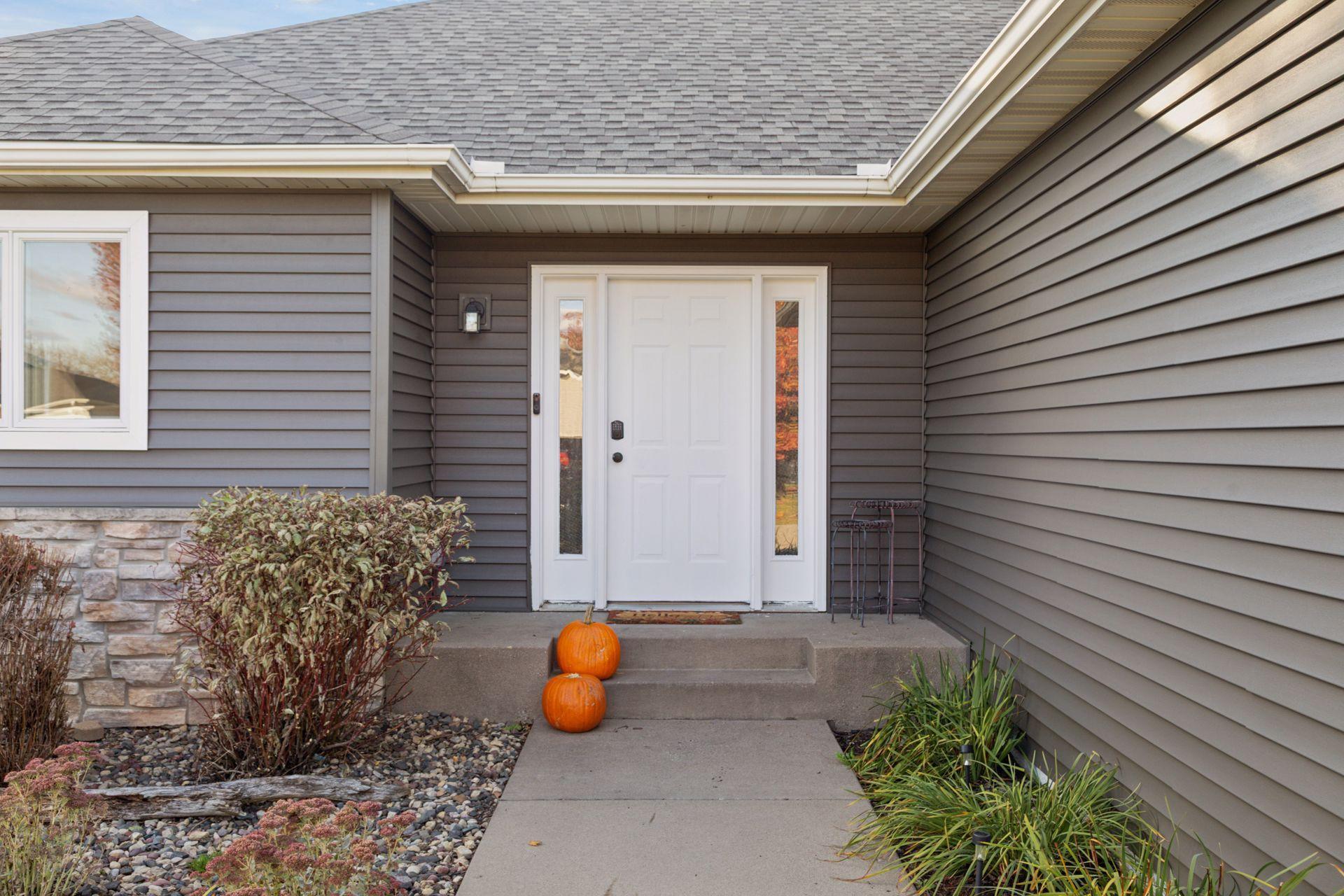 1325 Island View Drive