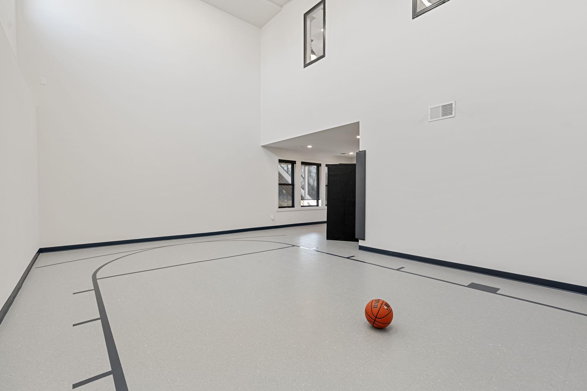 1979 Leaping Deer Circle