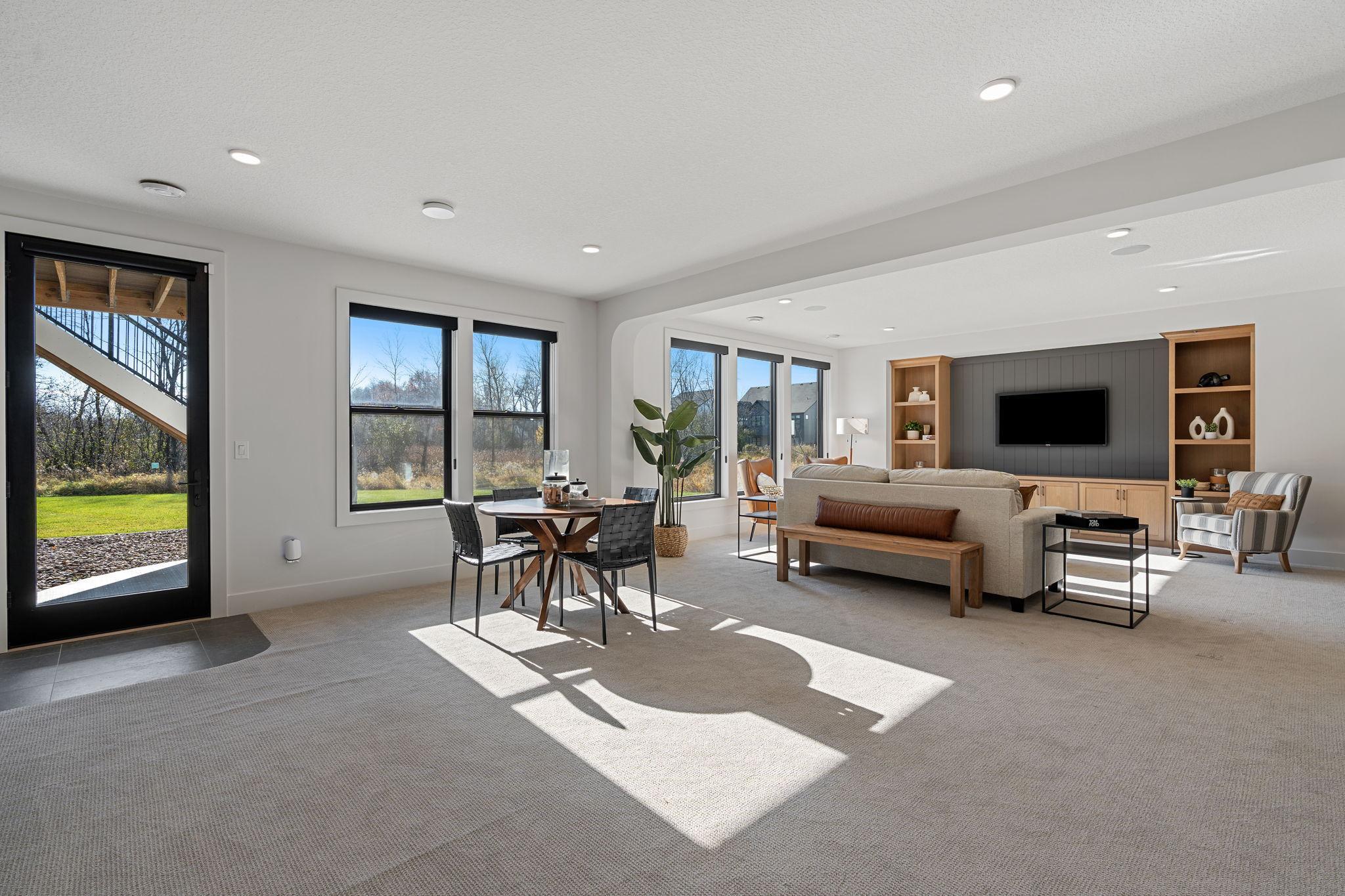 1979 Leaping Deer Circle