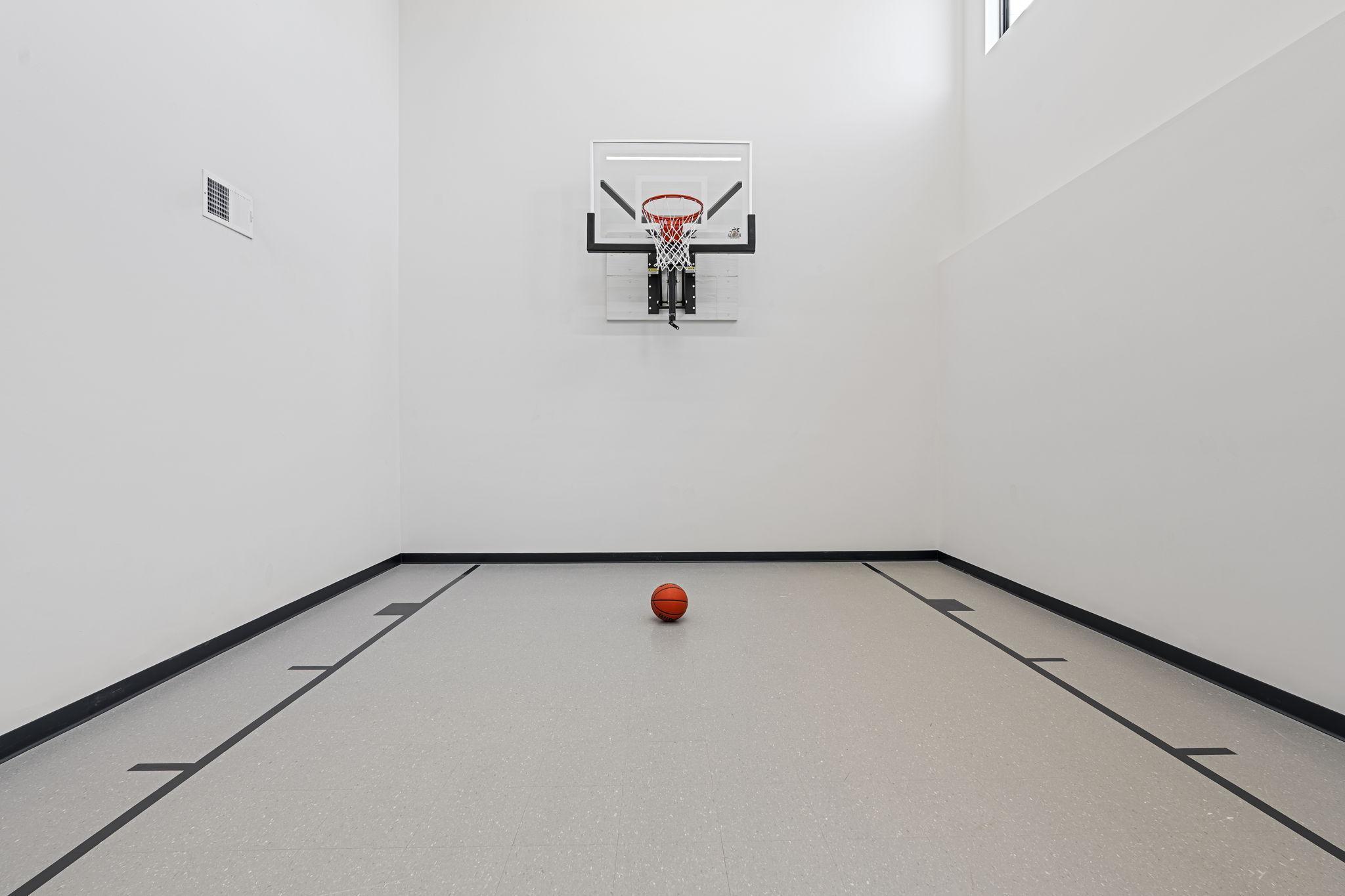 1979 Leaping Deer Circle